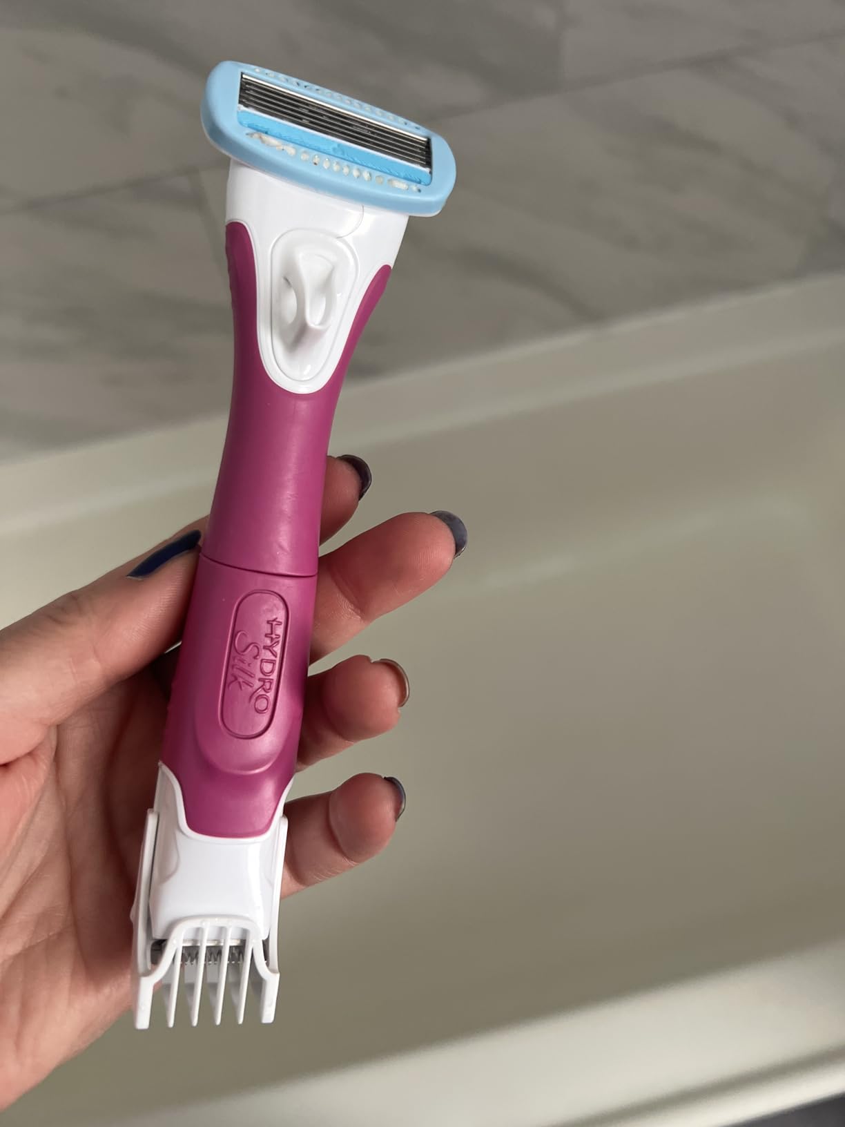 Schick Hydro Silk TrimStyle Razor with Bikini Trimmer for Women | 2-in-1 Bikini Razor for Women and Womens Trimmer for Pubic Hair, Includes 1 Waterproof Handle, 3 Refills & 1 AAA Battery customer photo 1