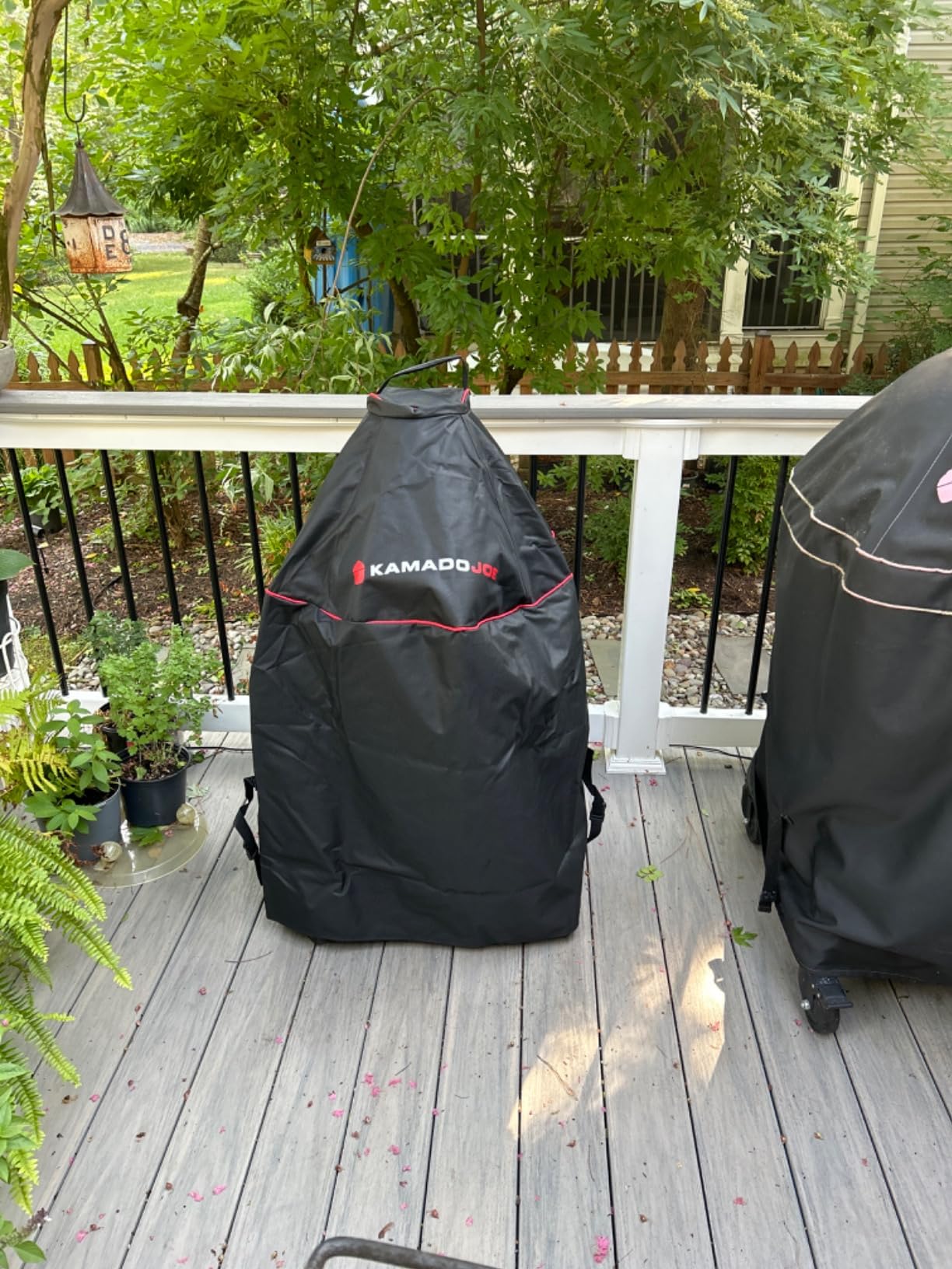 Universal 22-inch Kettle Charcoal Grill Cover by Kamado Joe, Kettle Cover in Black, Model KJ15080320 customer photo 1