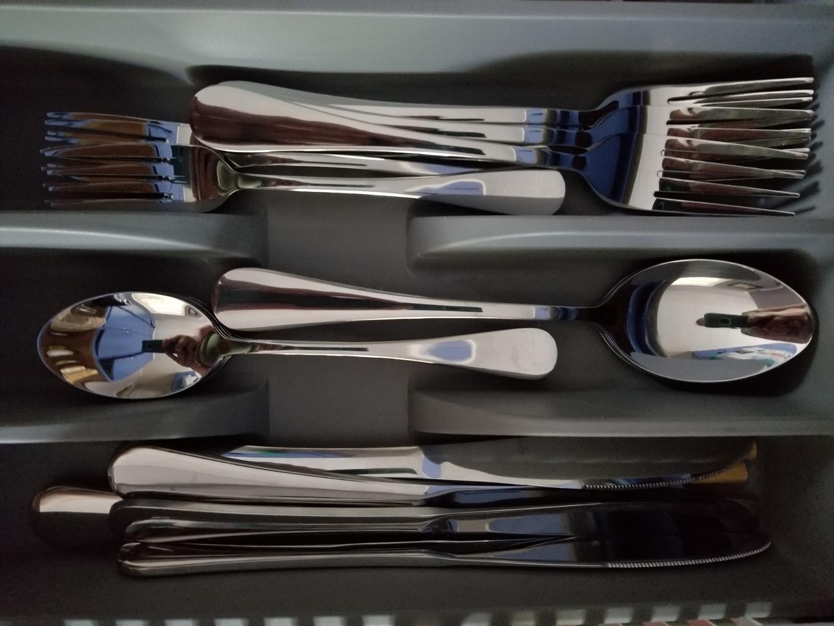 LIANYU 40 Piece Matte Copper Silverware Set, Rose Gold Flatware Set for 8 | Stainless Steel Cutlery Set, Fancy Kitchen Utensil Tableware for Home Restaurant Party, Satin Finish, Dishwasher Safe customer photo 1