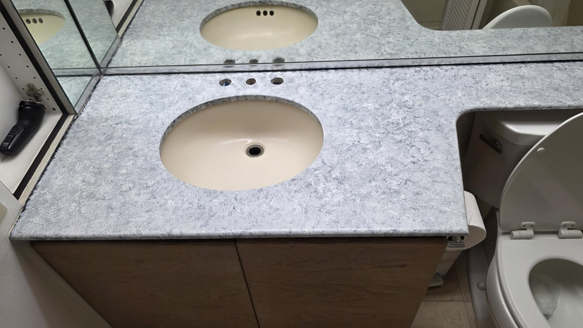 Giani Granite Countertop Paint Kit 2.0-100% Acrylic (White Diamond) customer photo 1