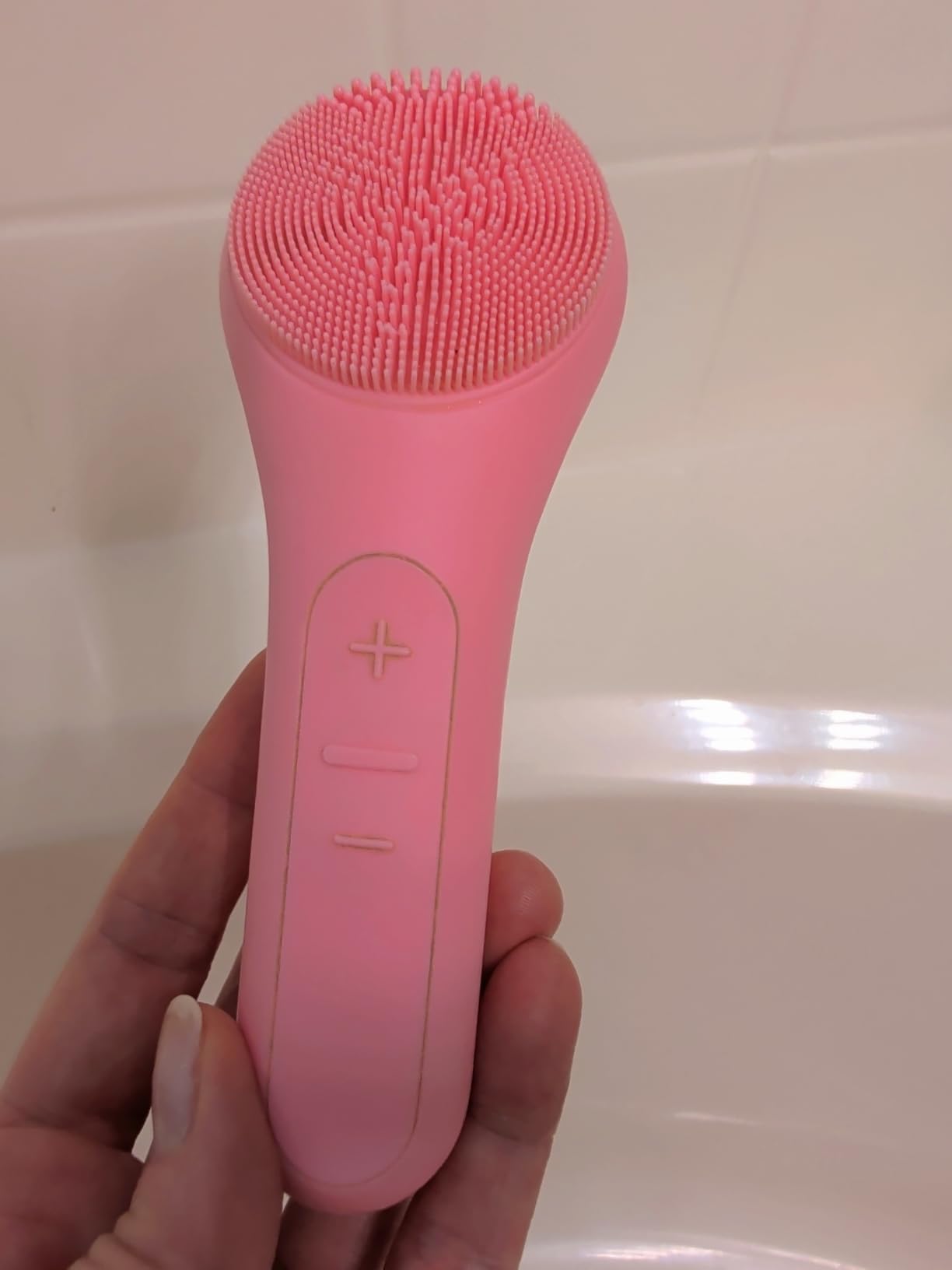 NågraCoola CLIE Facial Cleansing Brush, Waterproof and Rechargeable Face Scrub Brush for Men & Women, Cleansing, Exfoliating and Massaging, Electric Face Scrubber - Blue customer photo 1