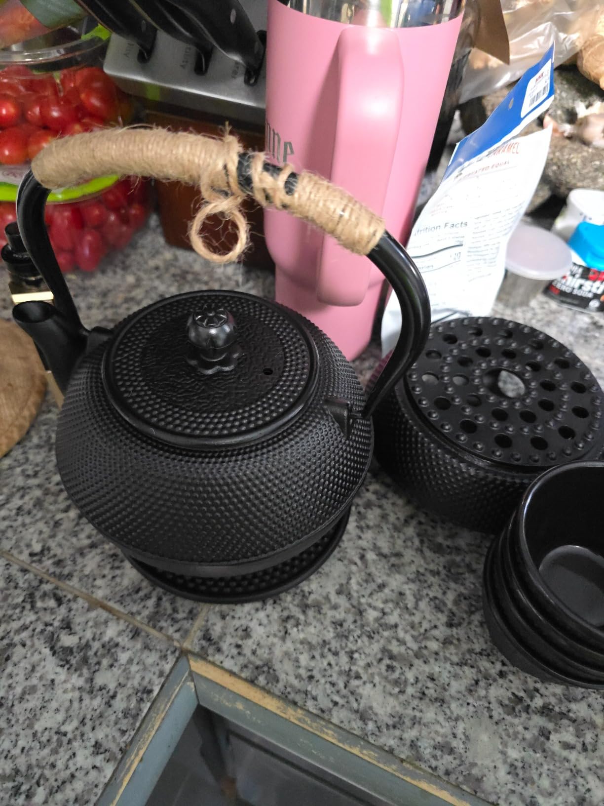 Juvale Tea Kettle Stovetop Japanese Cast Iron Tetsubin - 40 oz, Black customer photo 1