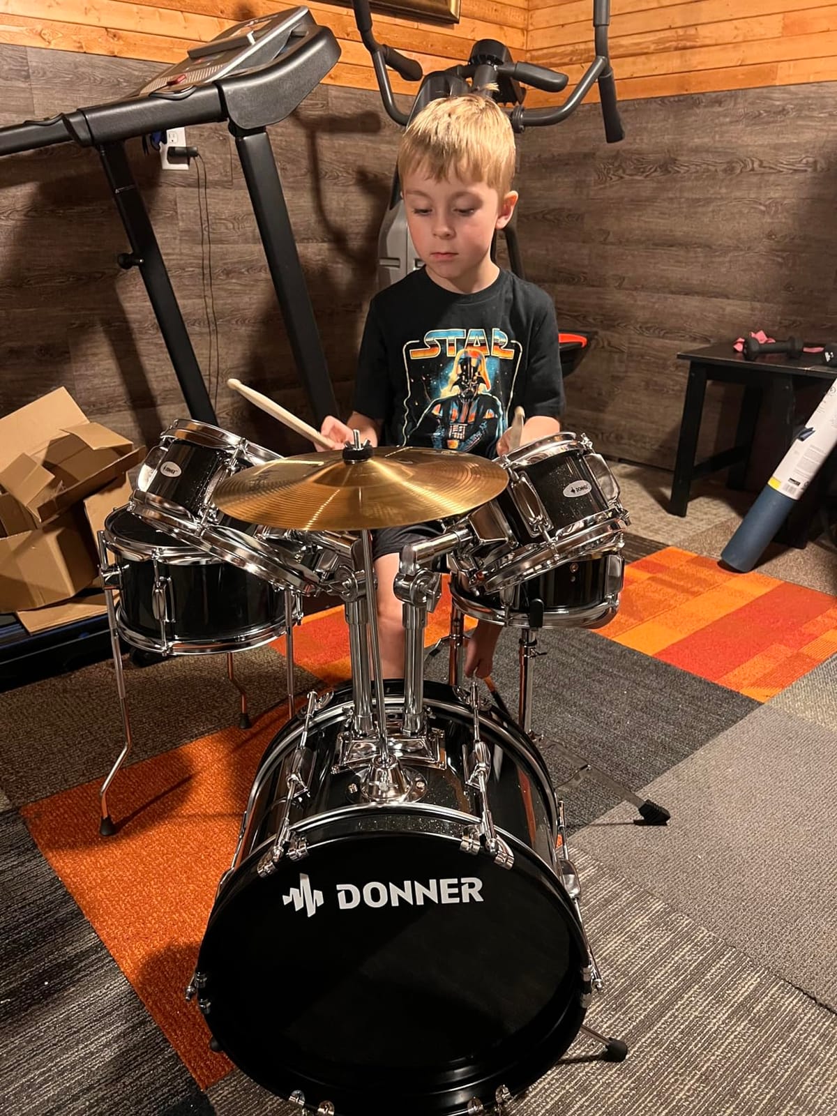 Kids Drum Sets-Donner 5-Piece for Beginners, 14 inch Junior Drum Kit, with Adjustable Throne, Cymbal, Hi-Hat, Pedal & Drumstick, Present for Child-Blue customer photo 1