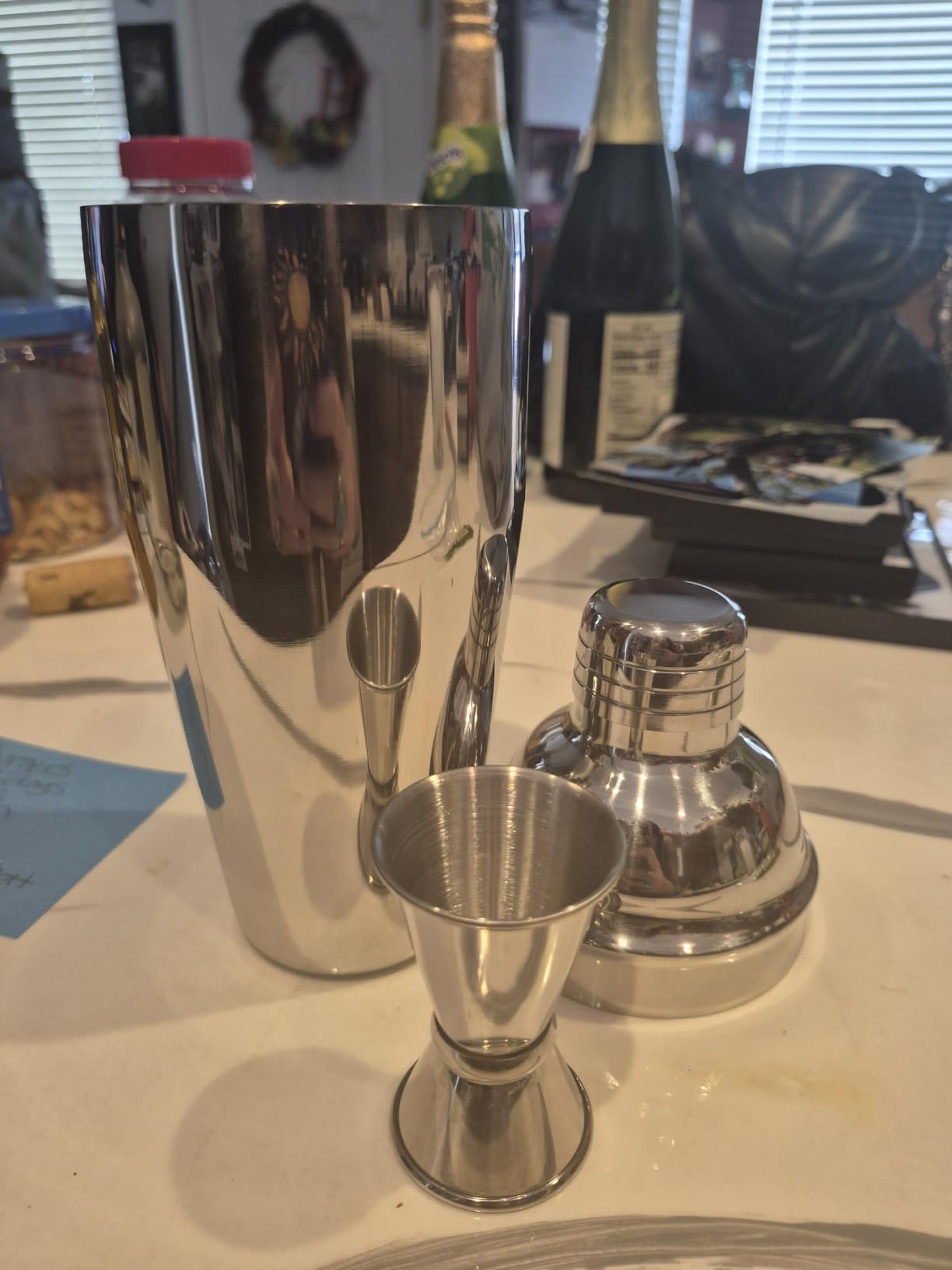Cocktail Shaker, KITESSENSU 24oz Drink Shaker with Bartender Strainer, Measuring Jigger, Bar Mixing Spoon, Cocktail Recipe Guide, Professional Drink Mixer Set for Beginners, Silver customer photo 1