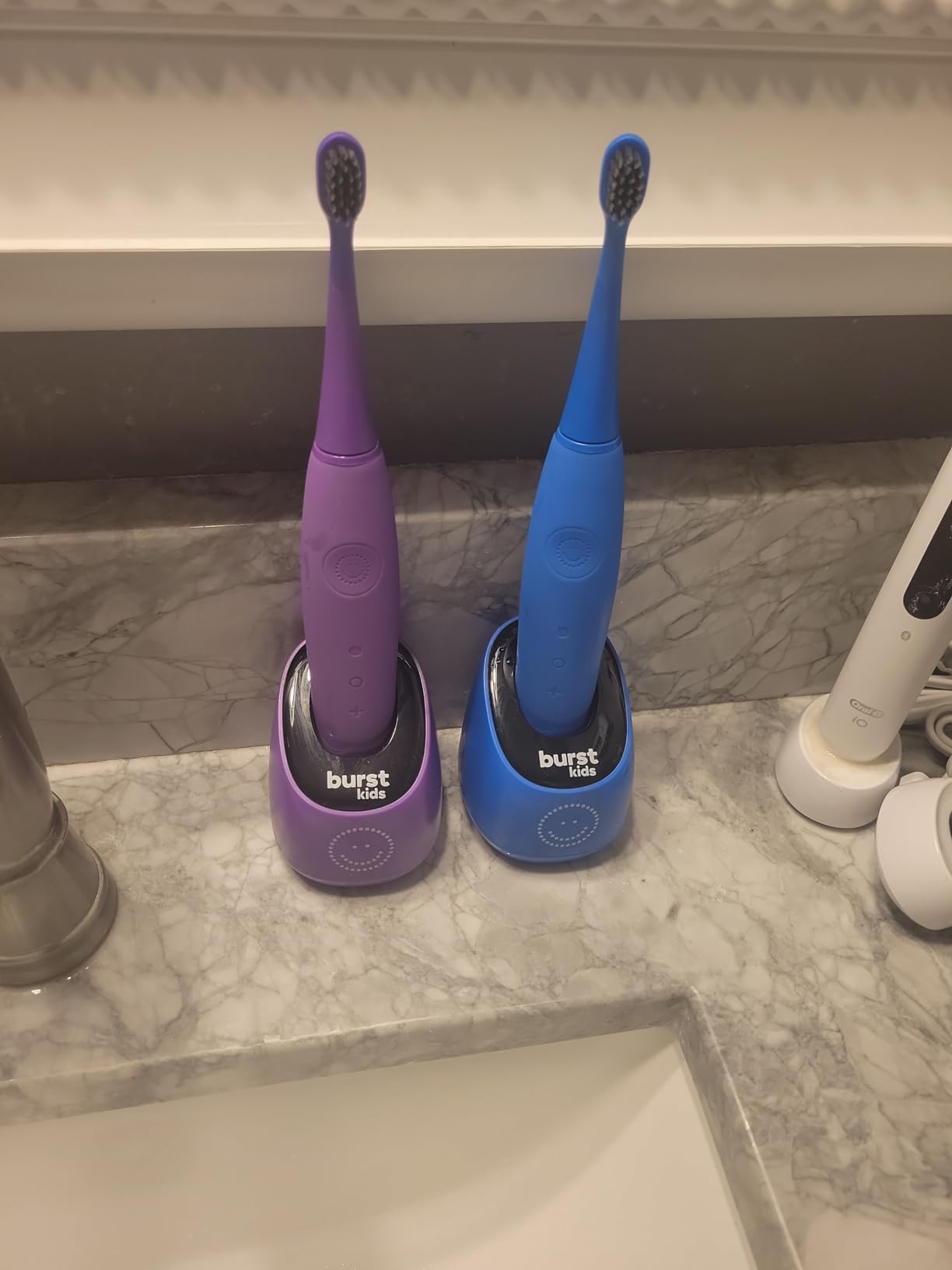 Burst Kids & Toddlers Electric Toothbrush (Purple) | Soft Bristles | Two Minute Timer | Rechargeable Battery | Easy-Grip Silicone Handle | 2 Modes for Healthy Smiles | Ages 3+ customer photo 1