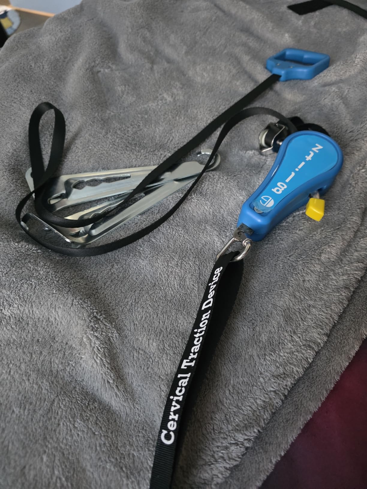 Cervical Neck Traction Device for Home Use, Portable Neck Stretcher Hammock Over Door for Neck Pain Relief, Neck Sling for Spine Decompression customer photo 1