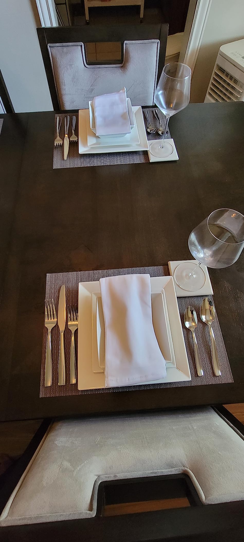 Porlien Off-White Porcelain Dinnerware Set (16 Piece Dinnerware Set), Square Dishes Set for 4 Persons, Chip Resistant Dinnerware Set, Square Plates and Bowls Sets, Durable Everyday Dishes customer photo 1