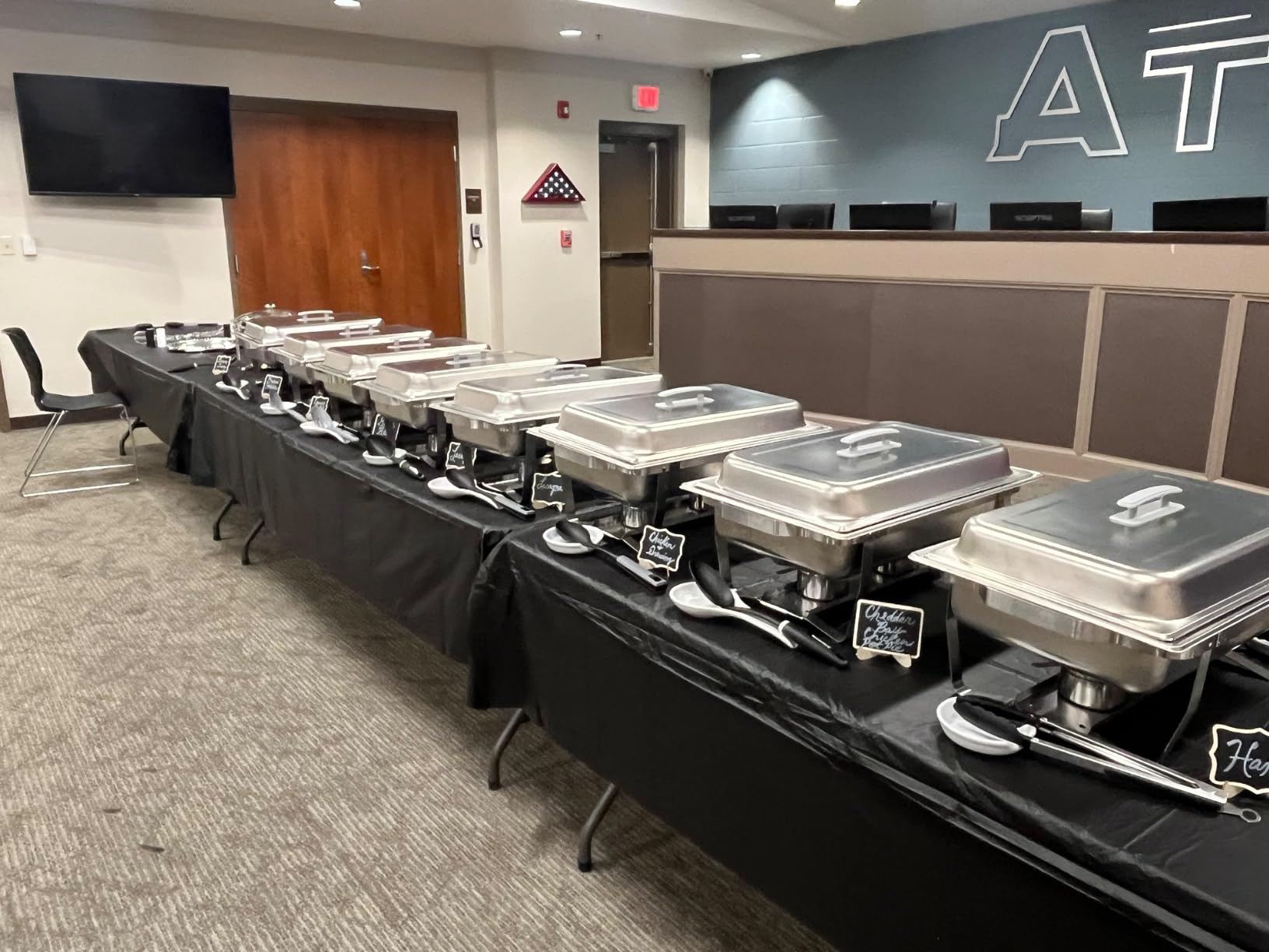 Alpha Living 4 Pack Chafing Dish Full Set - Stainless Steel Catering Chafer with Lids, Pans & Fuel Holders - Buffet Food Warmers for Parties, Events & Weddings - Alpine Gray Handles customer photo 1