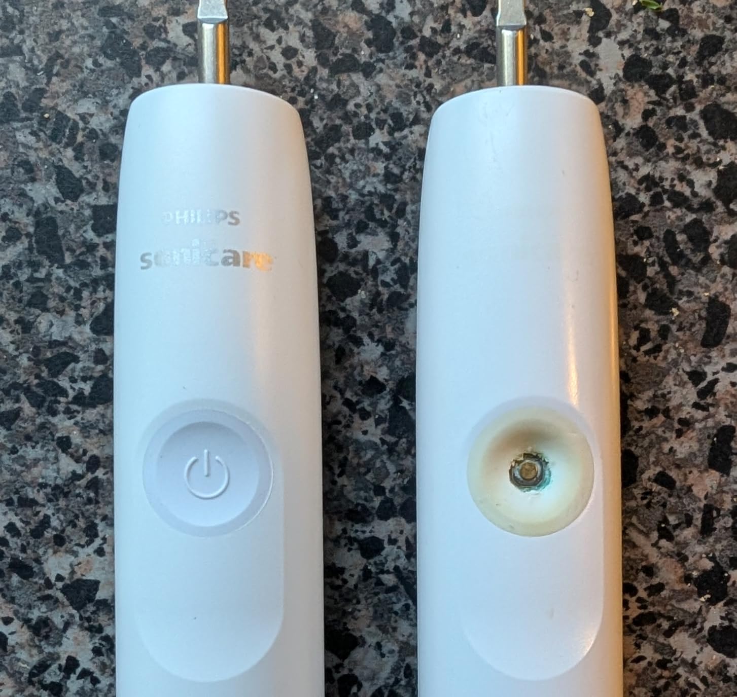 Philips Sonicare 4100 Rechargeable Electric Toothbrush, 1 Brush Head, White | 700% More Plaque Removal, Pressure Sensor, 2 Brush Settings, 2-Minute Guided Timer, 14-Day Battery, HX3681/23 customer photo 1