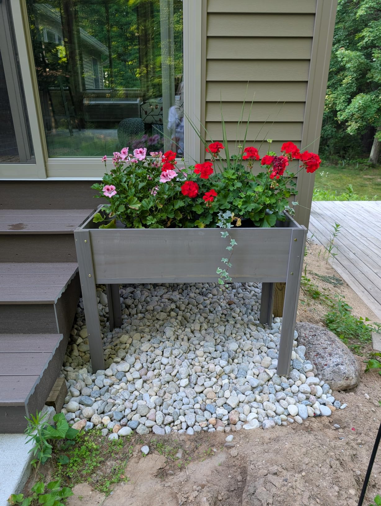 SoliWood Raised Garden Bed with Legs, 48x24x30'', Outdoor Wood Elevated Planter Box, Grey Cedar, Thick Legs, w/Liner customer photo 2