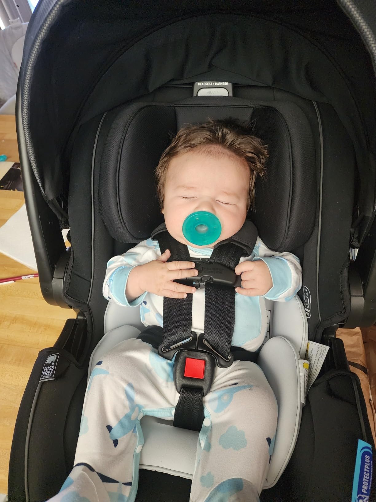 Graco SnugRide SnugFit DLX Infant Car Seat, Baby Car Seat with Anti Rebound Bar for Extra Safety, SnugLock Easy Install Carseat, Baby Registry Must Have, Gift for New Parents, Maison customer photo 1