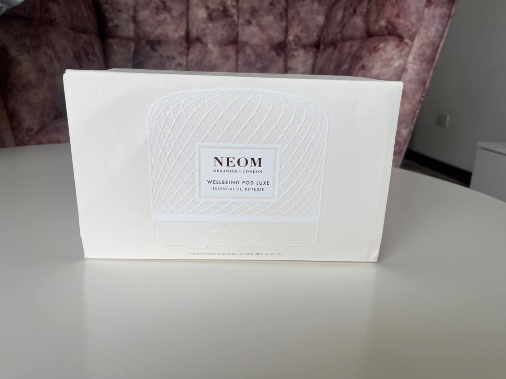 NEOM - Wellness Pod Luxe | Premium Ceramic Ultrasonic Essential Oil Diffuser, 350ml | Ceramic Cover, Remote Control, LED Light & Timer | Aromatherapy Diffuser | Home Fragrance customer photo 2