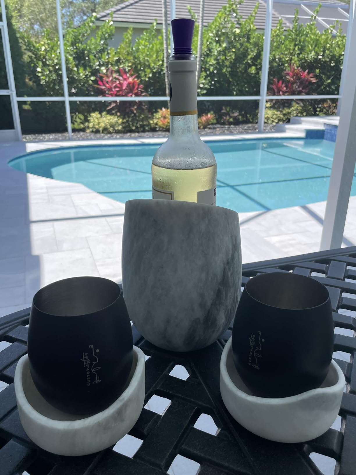 Gusto Nostro Marble Wine Chiller Bucket - 750ml Wine Bottle Cooler and Champagne Chiller for Party, Kitchen, Bar Cart Decor to Chill & Keep Bottles Cold with Unique Wine Lovers Gift Box (White) customer photo 1