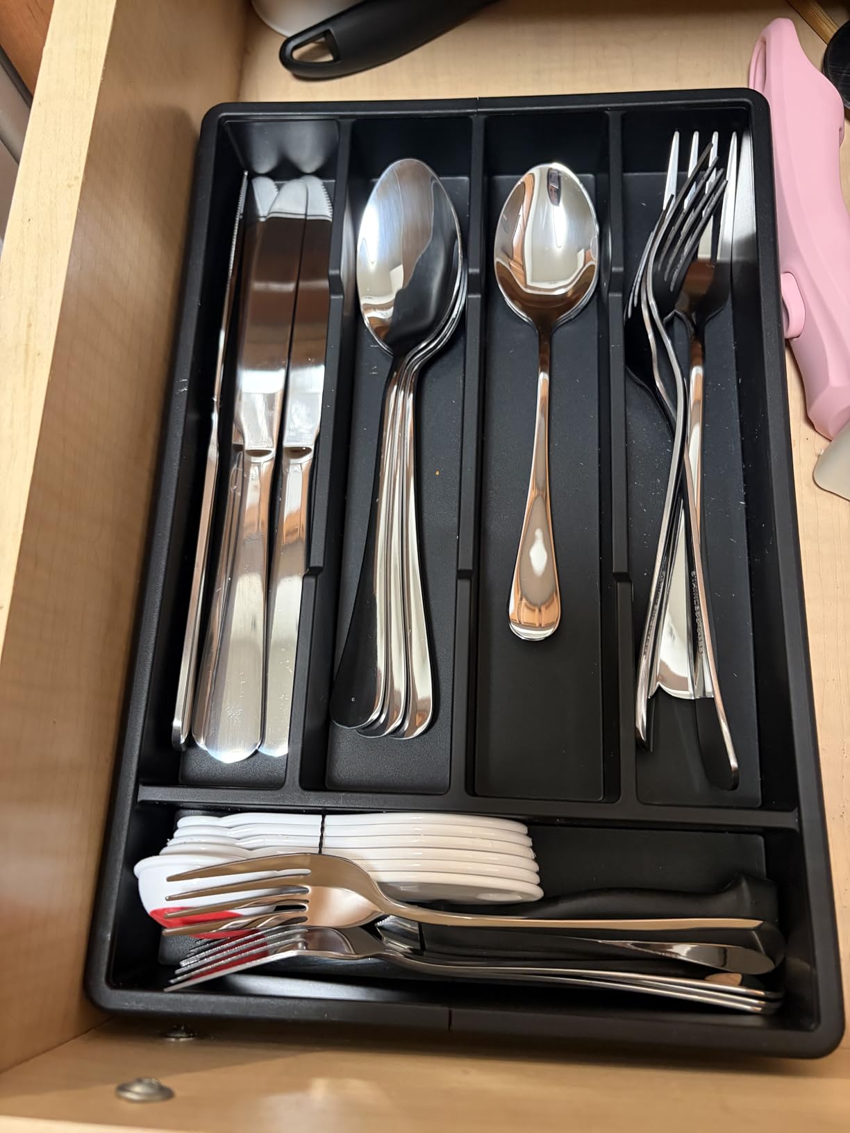40 Piece Silverware Set Service for 8, Premium Stainless Steel Flatware Set, Mirror Polished Cutlery Utensil Set, Durable Home Kitchen Eating Tableware Set, Include Fork Knife Spoon Set, Dishwasher Safe customer photo 2