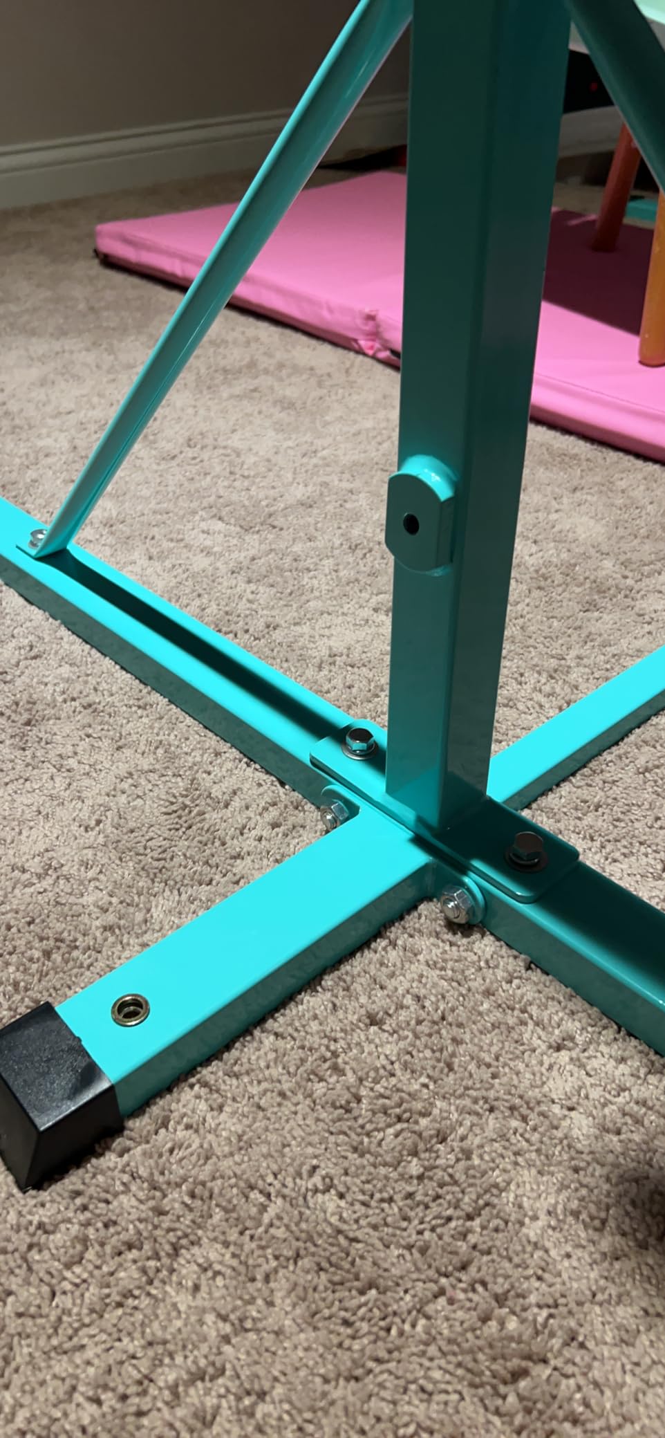 Gymnastics Bar, 5'10