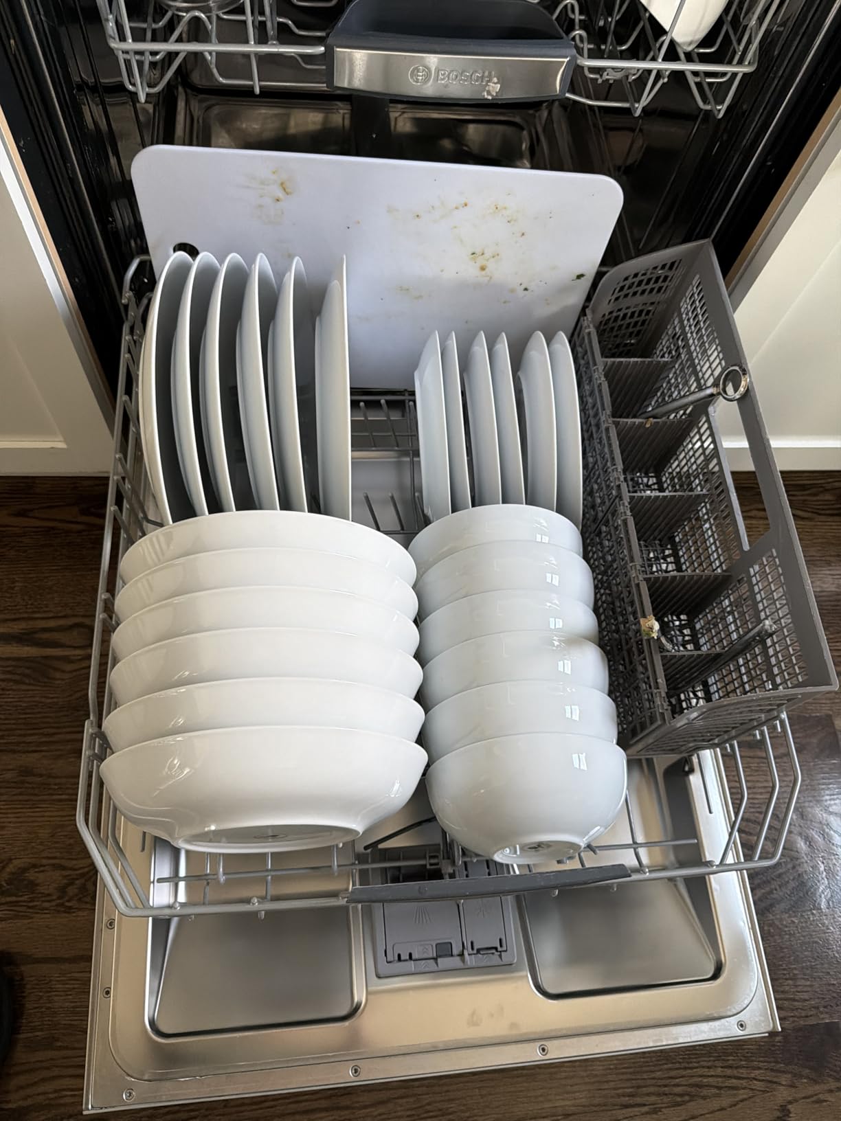 MALACASA Dinnerware Sets, 24 Piece Porcelain Square Dishes, White with Silver Rim Plates and Bowls Sets, Ceramic Dish Set for 6, Chip Resistant Dishware Sets, Series ELISA customer photo 1