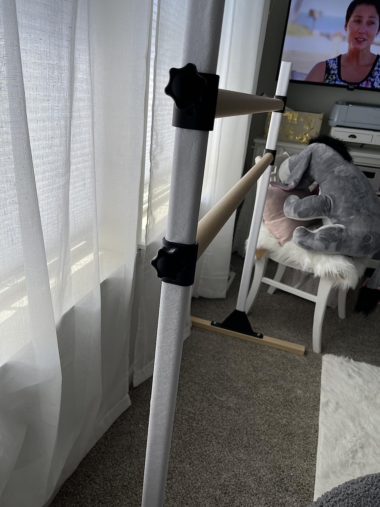 SELEWARE Height Adjustable Ballet Barre Freestanding Ballet Bar, 4/5/6 FT | Heavy Duty Dance Bar for Kids/Adults, Support Barre Movements Body Stretch Pull-ups, Sturdy Steel Construction Anti-Slip Base customer photo 1