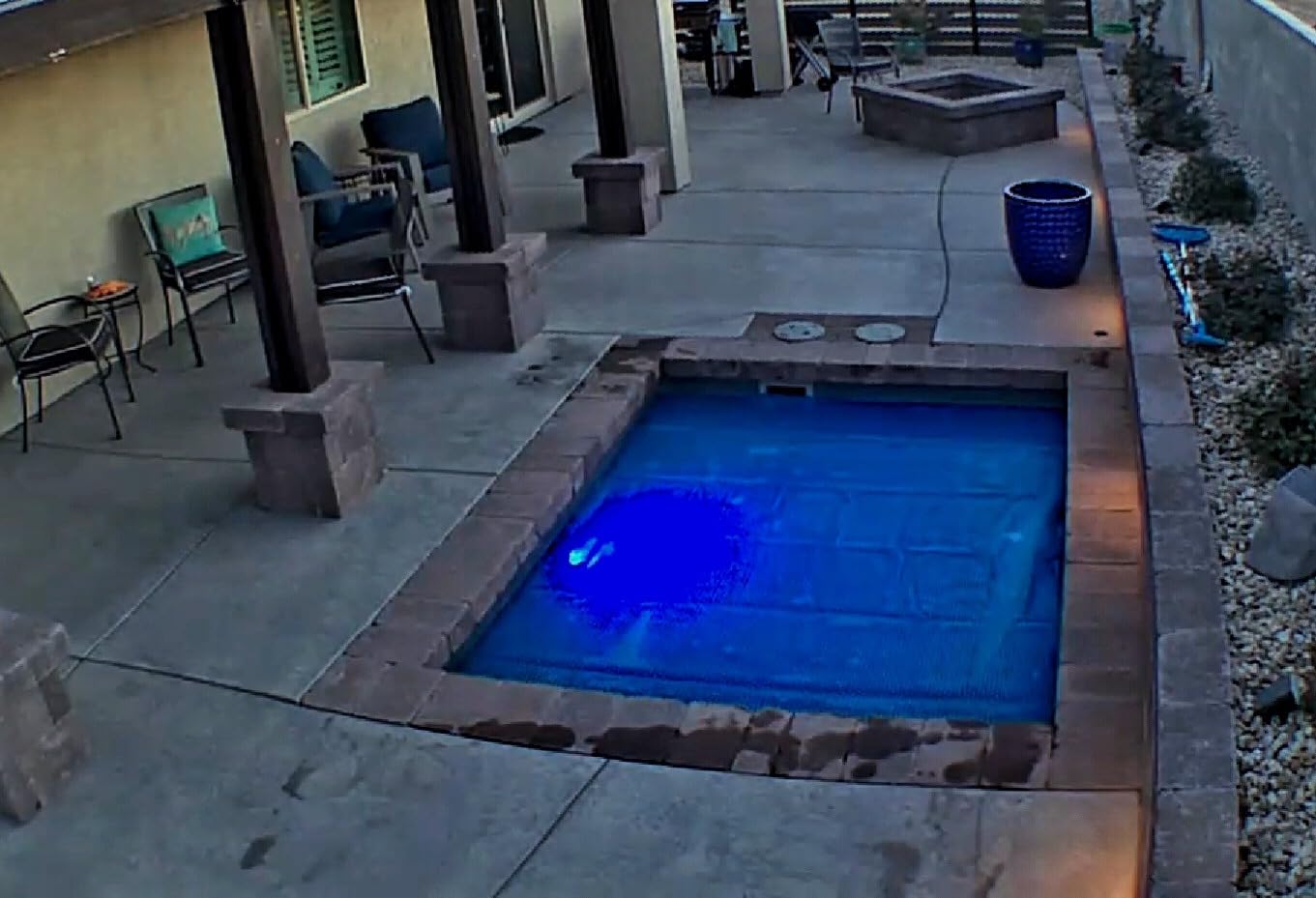 Hot Tub Bubble Blanket - 8 x 8 FT 16-Mil Square Pool Spa Solar Cover | Heavy Duty Floating Heat Retaining Thermal Blanket for Insulating Solar Heating (Gray) customer photo 1