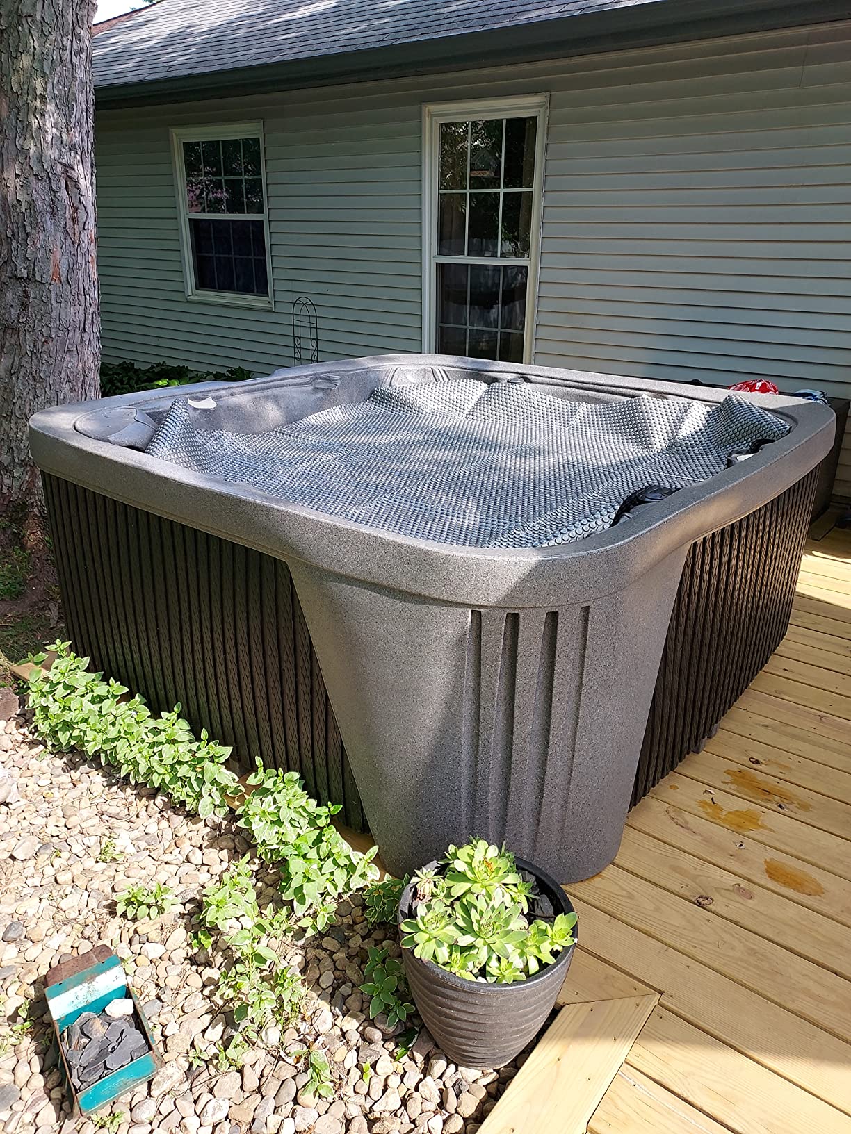 Hot Tub Bubble Blanket - 8 x 8 FT 16-Mil Square Pool Spa Solar Cover | Heavy Duty Floating Heat Retaining Thermal Blanket for Insulating Solar Heating (Gray) customer photo 2