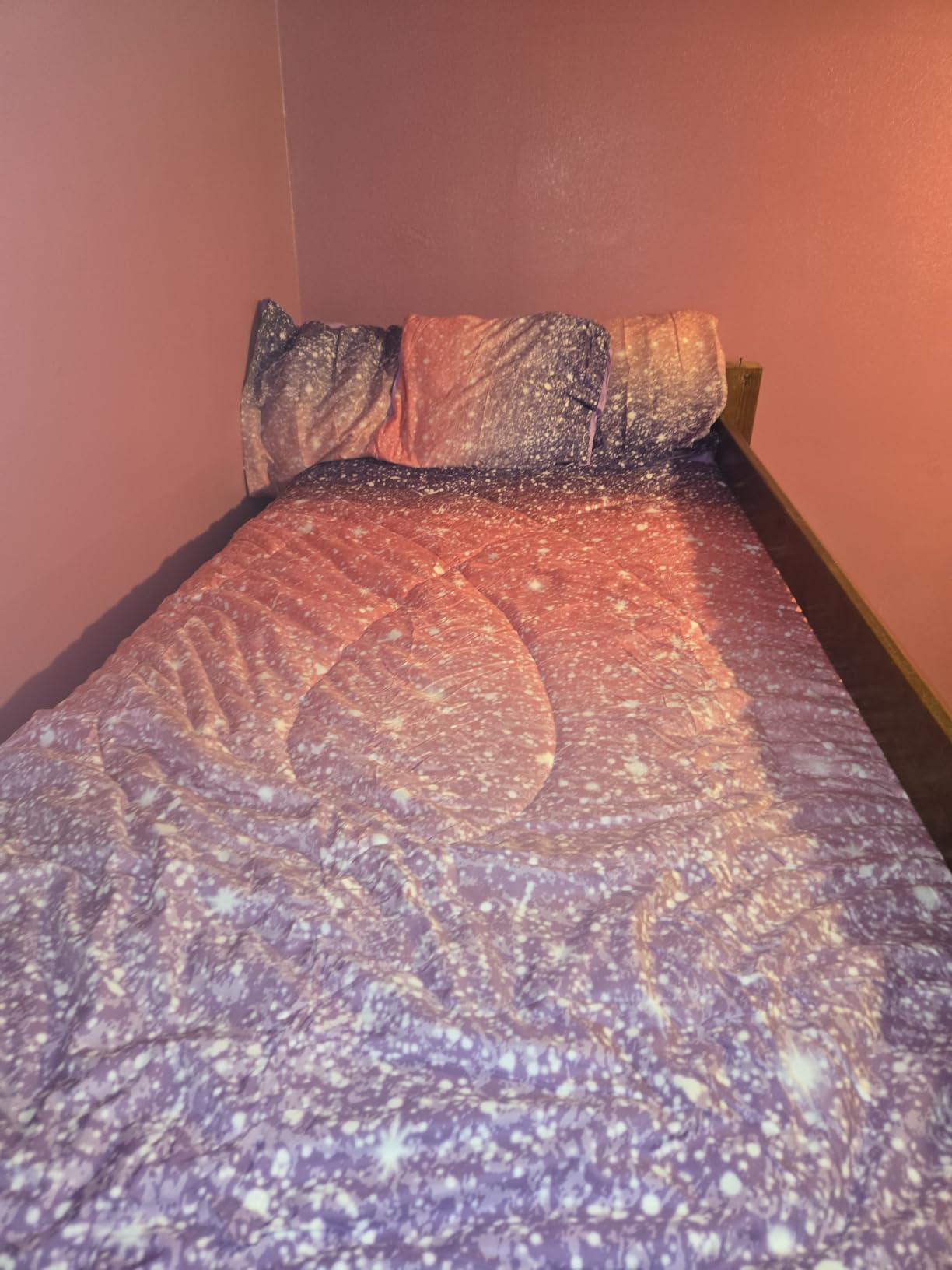 JQinHome Twin Pink Purple Comforter Set, 6 Piece Bed in A Bag 3D Colorful Bedding Set for Girls Kids (1 Comforter,2 Pillowcases,1 Flat Sheet,1 Fitted Sheet,1 Cushion Cover)(Pink Purple) customer photo 1