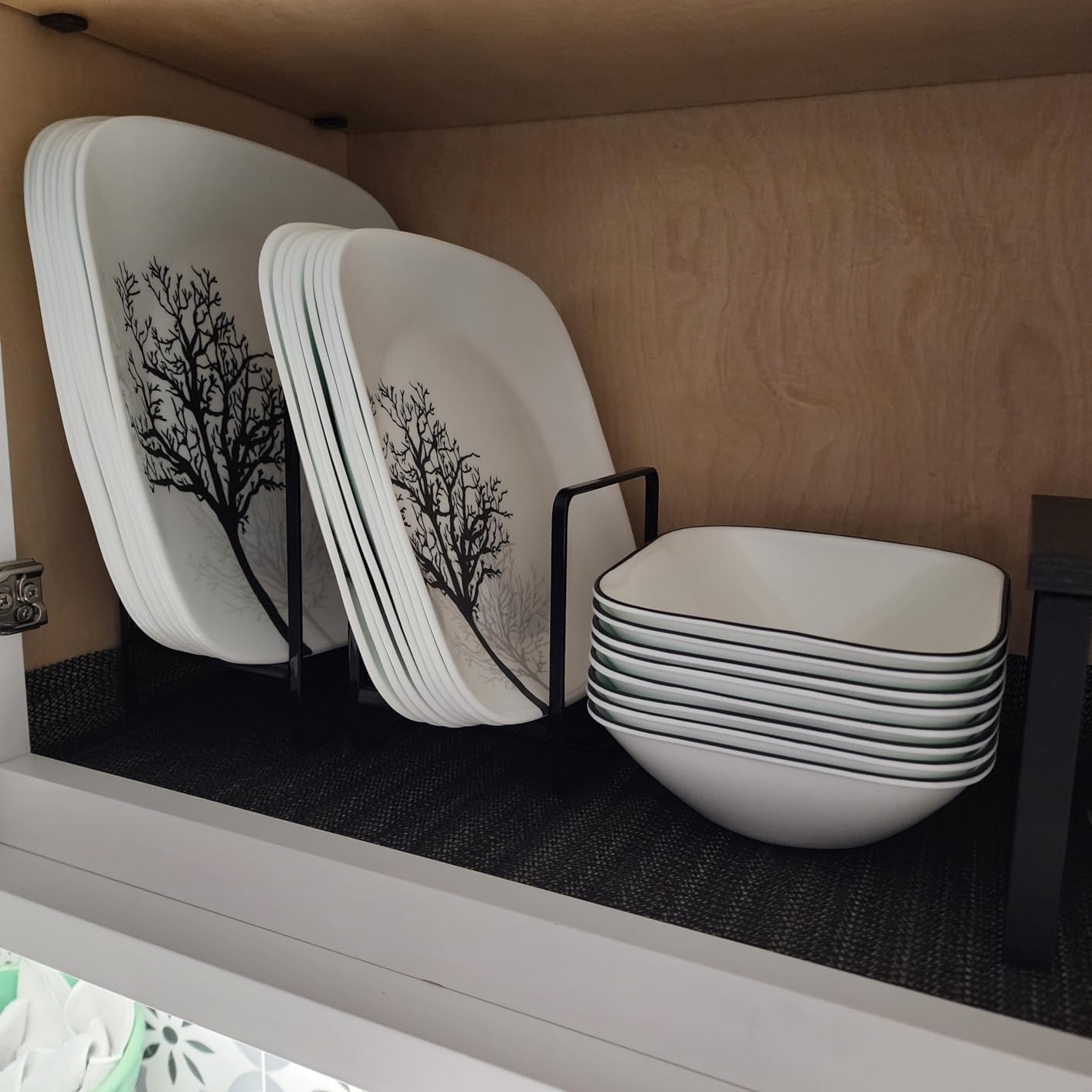 Corelle Vitrelle 18-Piece Service for 6 Square Dinnerware Set Triple Layer Glass and Chip Resistant, Lightweight Square Plates and Bowls Set, Pure White customer photo 2