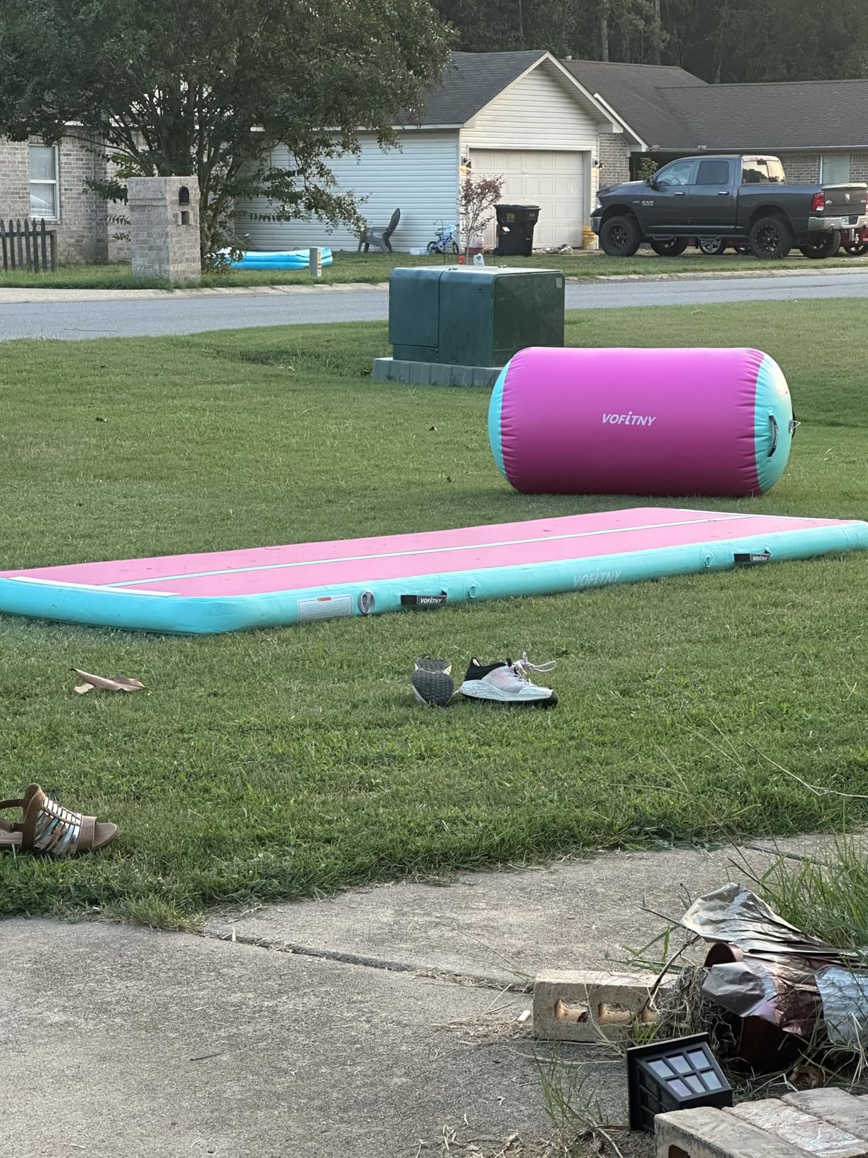 VOFiTNY Inflatable Gymnastics Air mat Tumbling Track for Home | Tumble Track Air Barrel Octagon Roller Mat With Pump for Gym customer photo 1