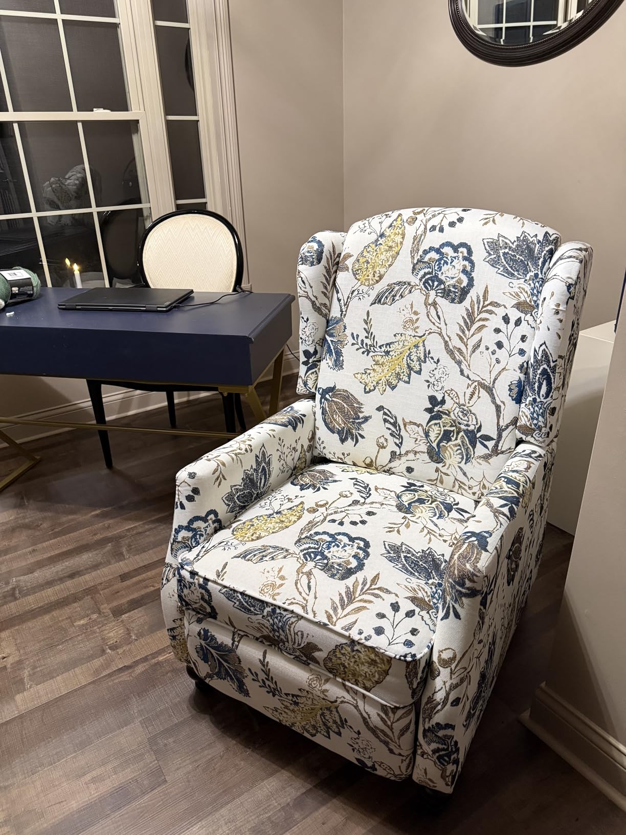 Upholstered Wingback Recliner Chair, Traditional Push Back Recliner Chair with Padded Seat, Fabric Floral Chair Wingback Recliner with Wooden Legs, Small Recliners for Small Spaces customer photo 2