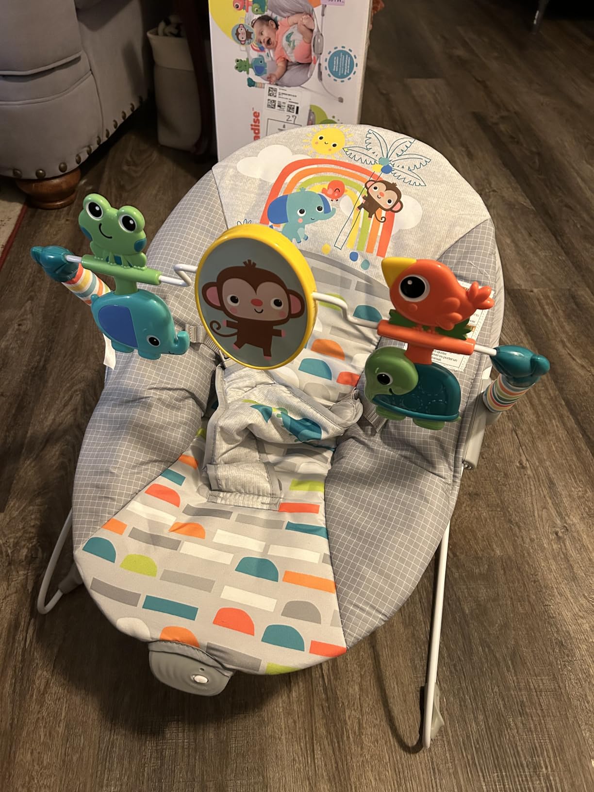 Bright Starts Playful Paradise Comfy Baby Bouncer Seat with Soothing Vibration and Toys, Unisex, 0-6 Months customer photo 2