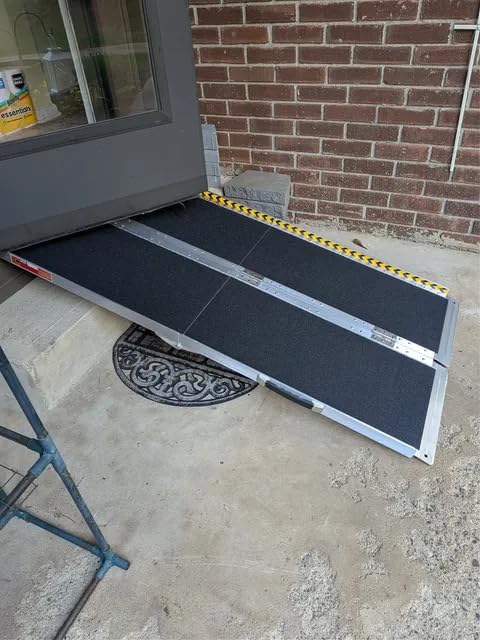 VNN Portable Wheelchair Ramp 6FT, Seamless Non-Slip Aluminum Ramps for Wheelchairs customer photo 1