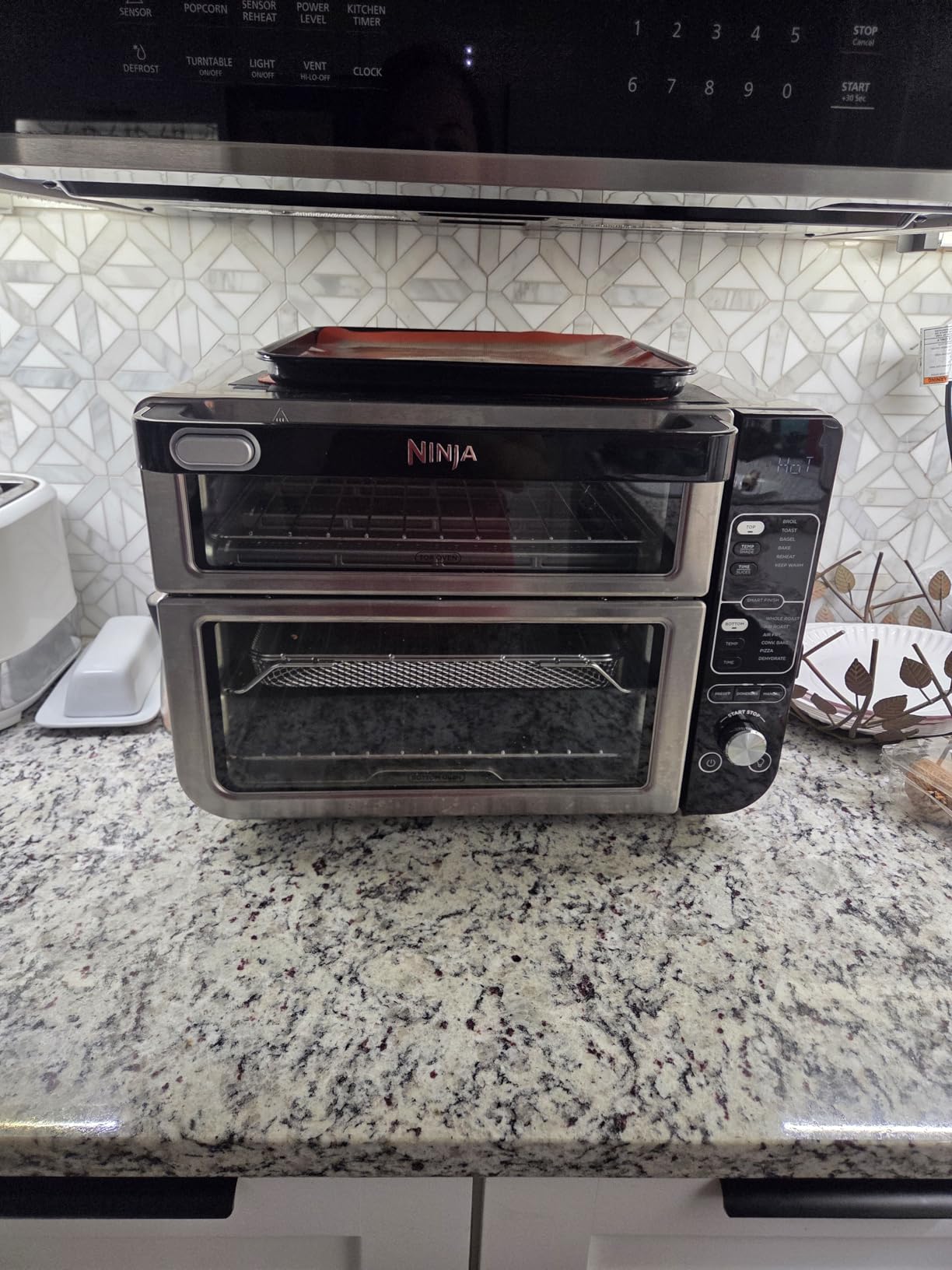 Ninja DCT451 12-in-1 Smart Double Oven with FlexDoor, Thermometer, FlavorSeal, Smart Finish, Rapid Top Convection and Air Fry Bottom , Stainless Steel customer photo 1