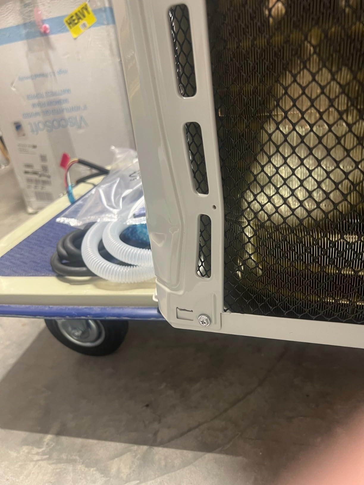 DELLA Motto Series 18000 BTU 19 SEER2 230V Mini Split AC, Cools Up to 1000 Sq.Ft, Works with Alexa and Wifi, Ductless Inverter System Air Conditioner, Pre-Charged Heat Pump and 16.4ft Kits customer photo 1