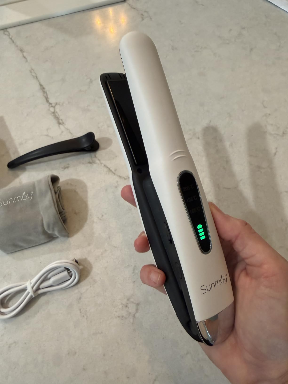 SUNMAY Cordless Hair Straightener, Titanium Portable Straightener for Travel, Dual Voltage Cordless Flat Iron Hair Straightener 2 in 1 with Comb & Clip for Women, Heat-up in Seconds, USB-C Fast Charge customer photo 2