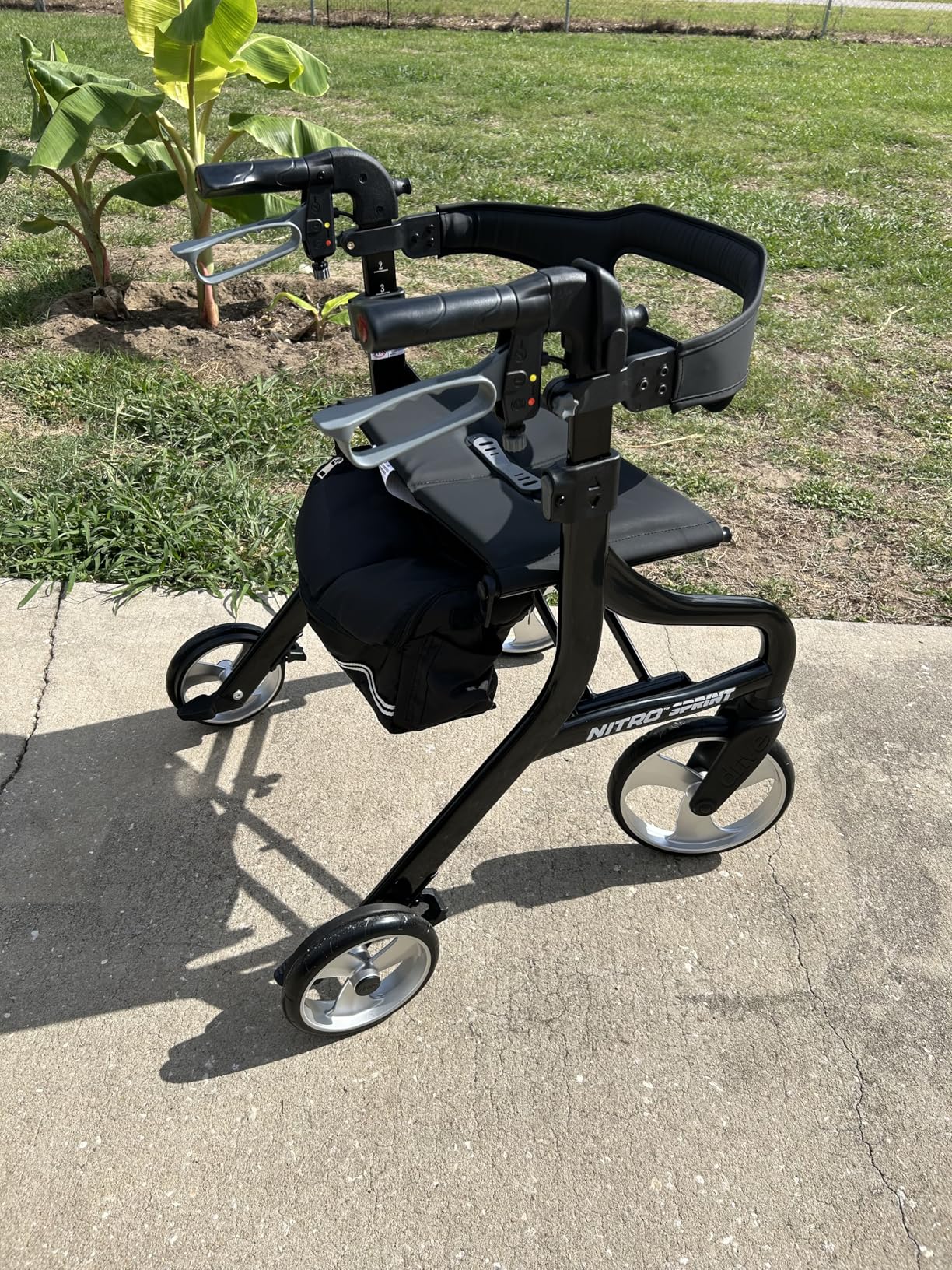 Drive Medical Nitro Sprint Foldable Rollator Walker with Seat - Lightweight Support - Large Wheels - Compact Folding Design - Adjustable Comfort - Standard Size - Red customer photo 1