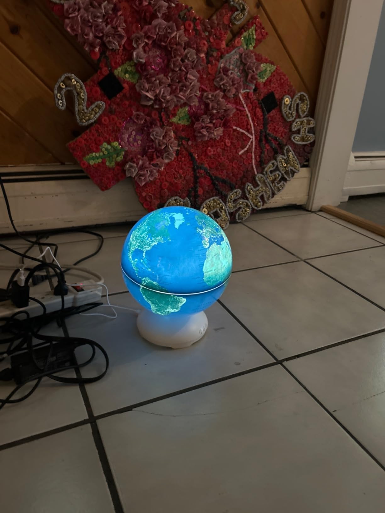 USA Toyz Illuminated Globe for Kids Learning- 3-in-1 STEM Globes of the World with Stand, Constellation Map, Built-in LED Night Light Desk Globe Lamp, Non-Tip Metal Base, 9.75