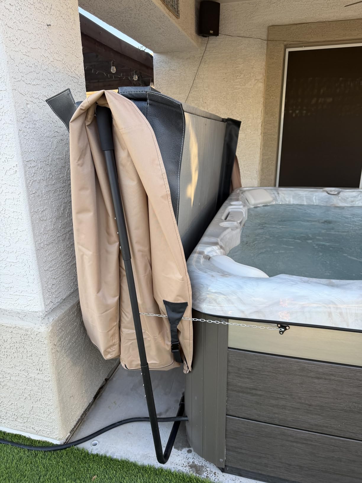 iBirdie Outdoor Waterproof and Weatherproof Hot Tub Cover 85 x 85 inch fit 84 x 84 or 83 x 83 or 82 x 82 or 7 ft x 7 ft Square SPA 600D Heavy Duty Protectors Protective Cover Cap customer photo 1