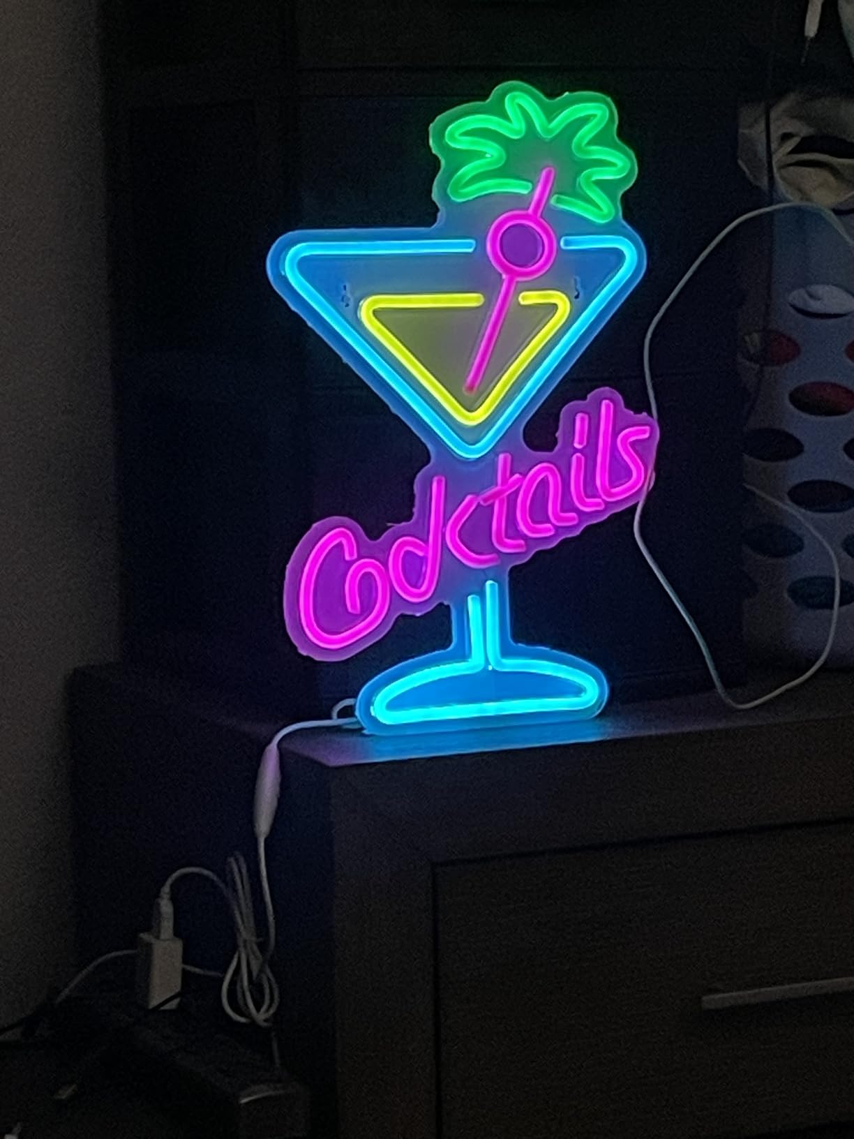 Cocktails Neon Sign Cocktail Glass LED Neon Signs Art Wall Lights for Beer Bar Decor Dimmable USB Powered Martini LED Neon Light for Party, Cocktails Bar, Pub, Night Club, Man Cave Decoration customer photo 1