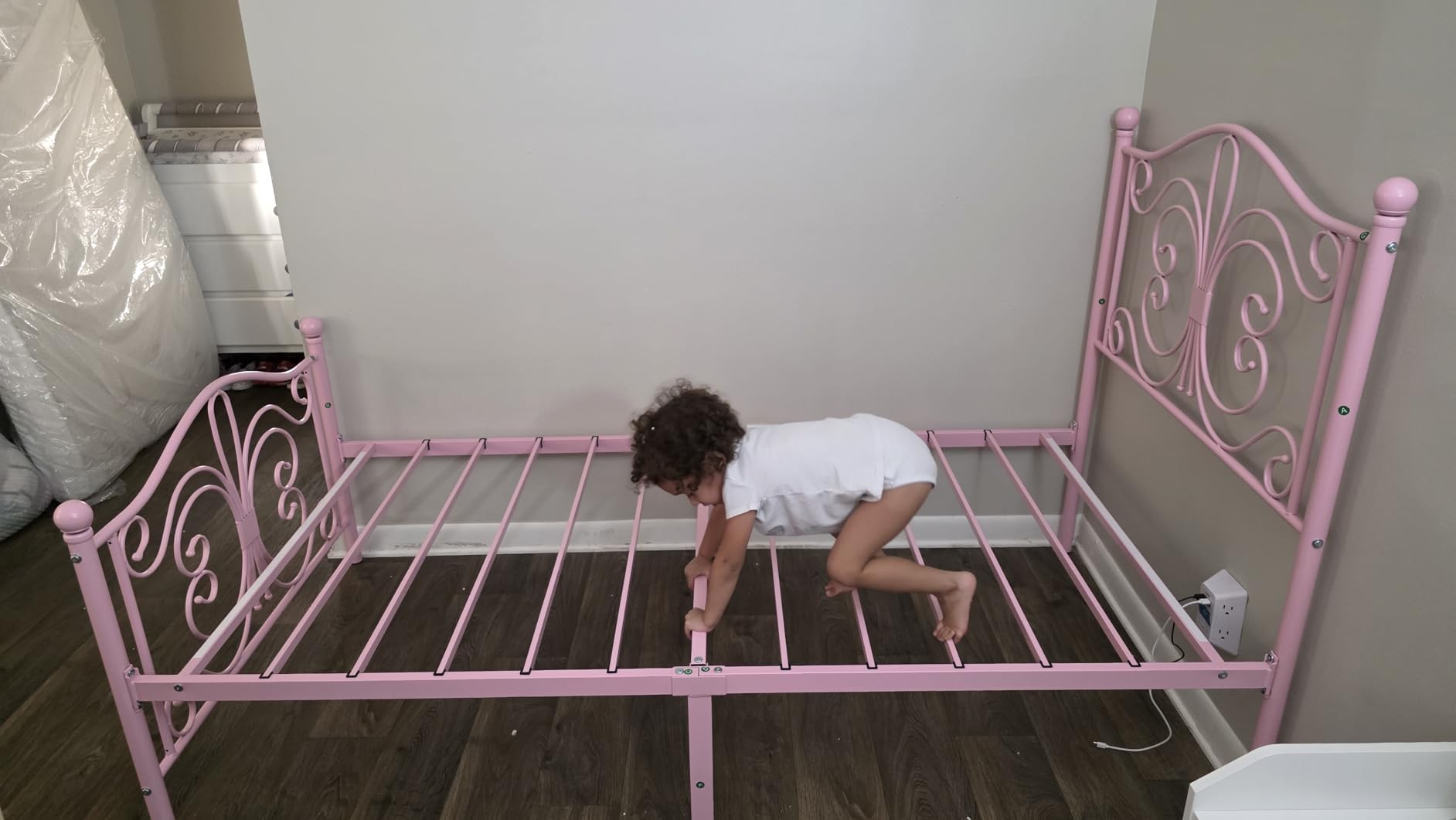 SHA CERLIN Twin Size Metal Bed Frame with Butterfly Headboard, White customer photo 2