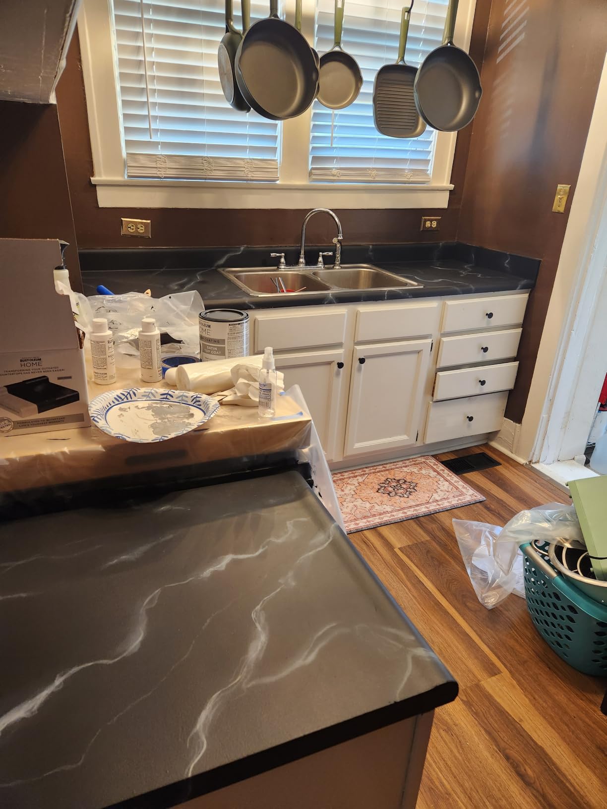 Rust-Oleum 384964 Home Marble Countertop Coating Kit, 72 fl oz, White customer photo 2