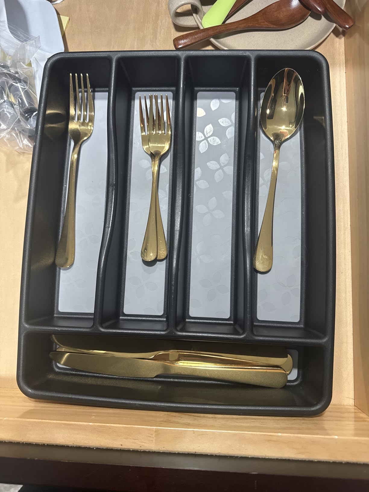 Briout Rose Gold Silverware Set for 4, Flatware Cutlery Set 20 Piece | Premium Stainless Steel Tableware Set, Include Knife Fork and Spoon, Mirror Polished, Ready for Any Dinner or Weddings customer photo 1