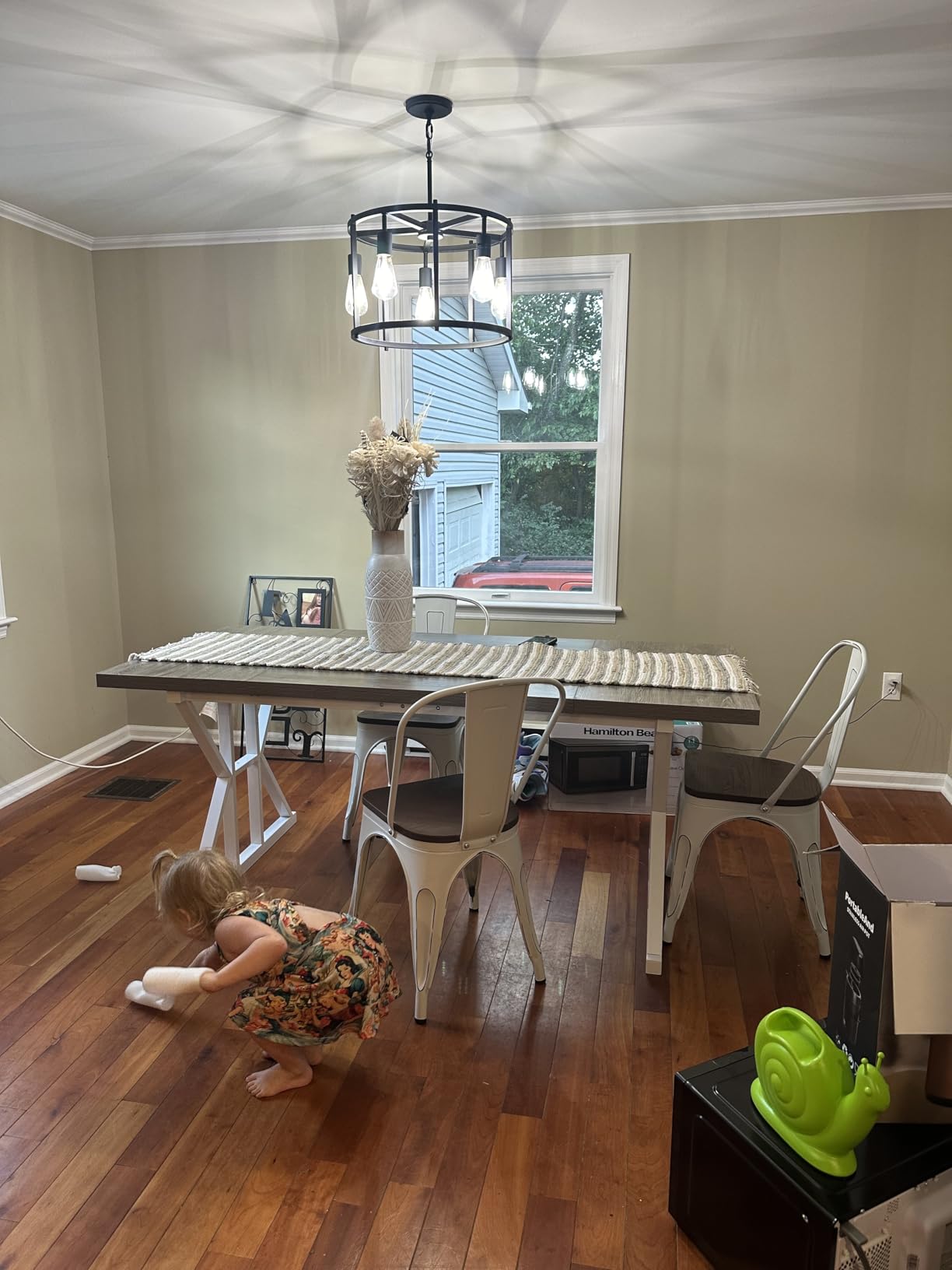 Tribesigns Farmhouse Dining Table for 6 People, 70.8-Inch Rectangular Wood Dining Table, Rustic Kitchen Table with Heavy Duty Metal Legs for Dining Room customer photo 1