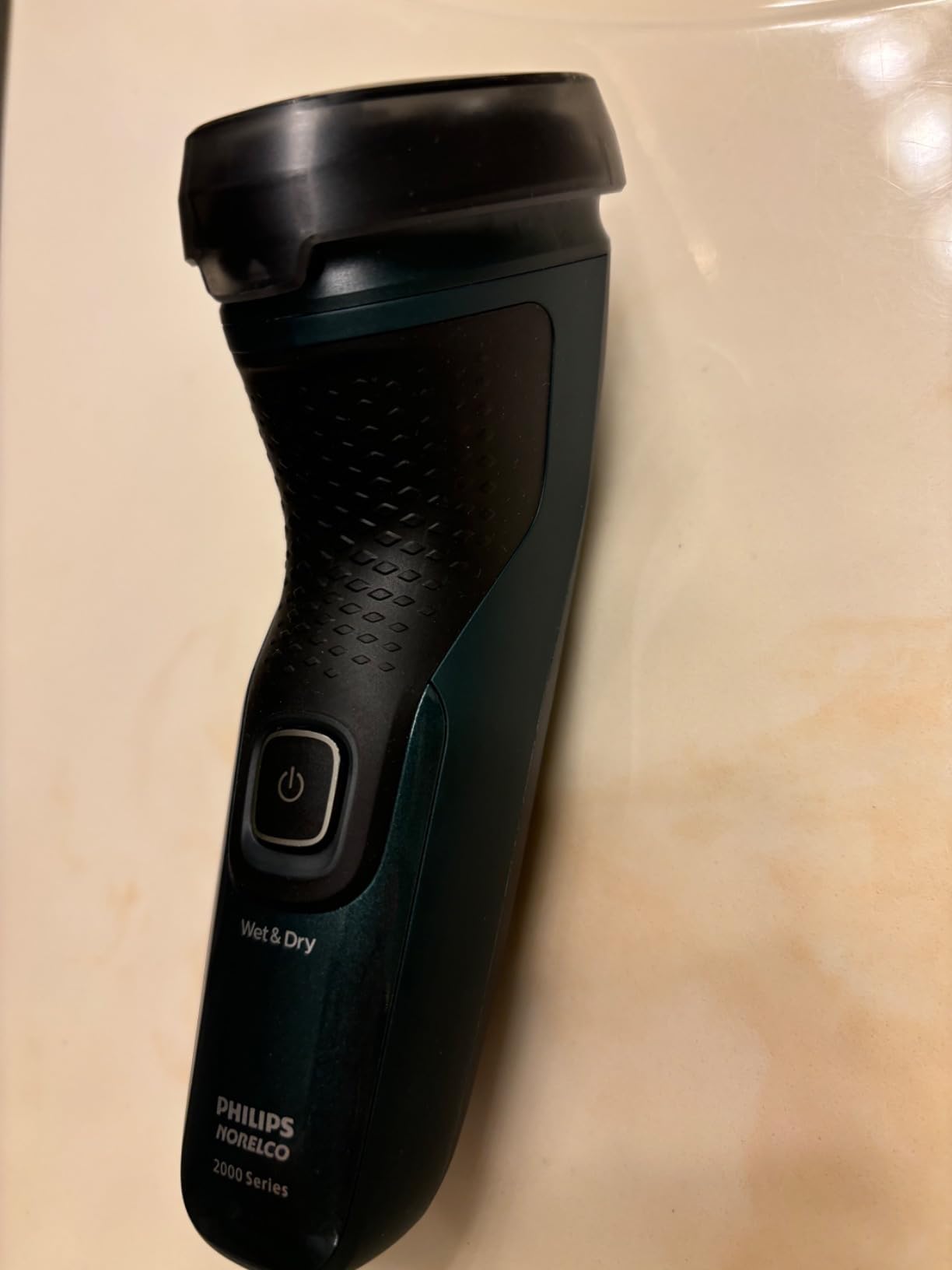 Philips Norelco 2600 Electric Shaver, Dark Forest Green | 27 Self Sharpening ComfortCut Blades, 4D Flex Heads, Wet or Dry Use, 2-Year Blade Life, Travel Pouch, X3052/91 customer photo 1