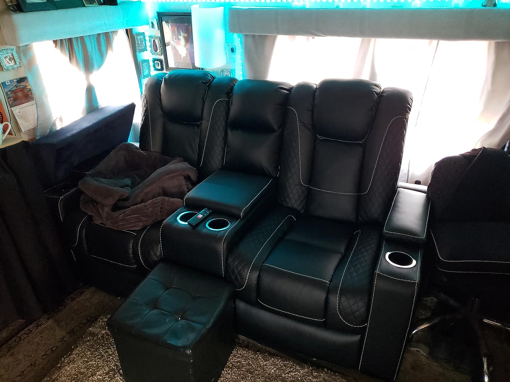 Electric Power Recliner Chair with Ambient Lighting, Faux Leather Dual Motor Power Home Theater Seating with Adjustable Headrest, Hidden Arm Storage, Cup Holders, USB Ports (Single, Black) customer photo 1