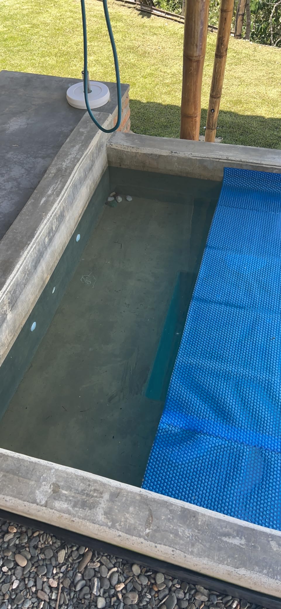 BigXwell Spa and Hot Tub Solar Pool Cover, 12Mil 6x6 Foot Rectangle Thermal Blanket for Outdoor Hot Tubs, 1200Series (6X6 FT) customer photo 1