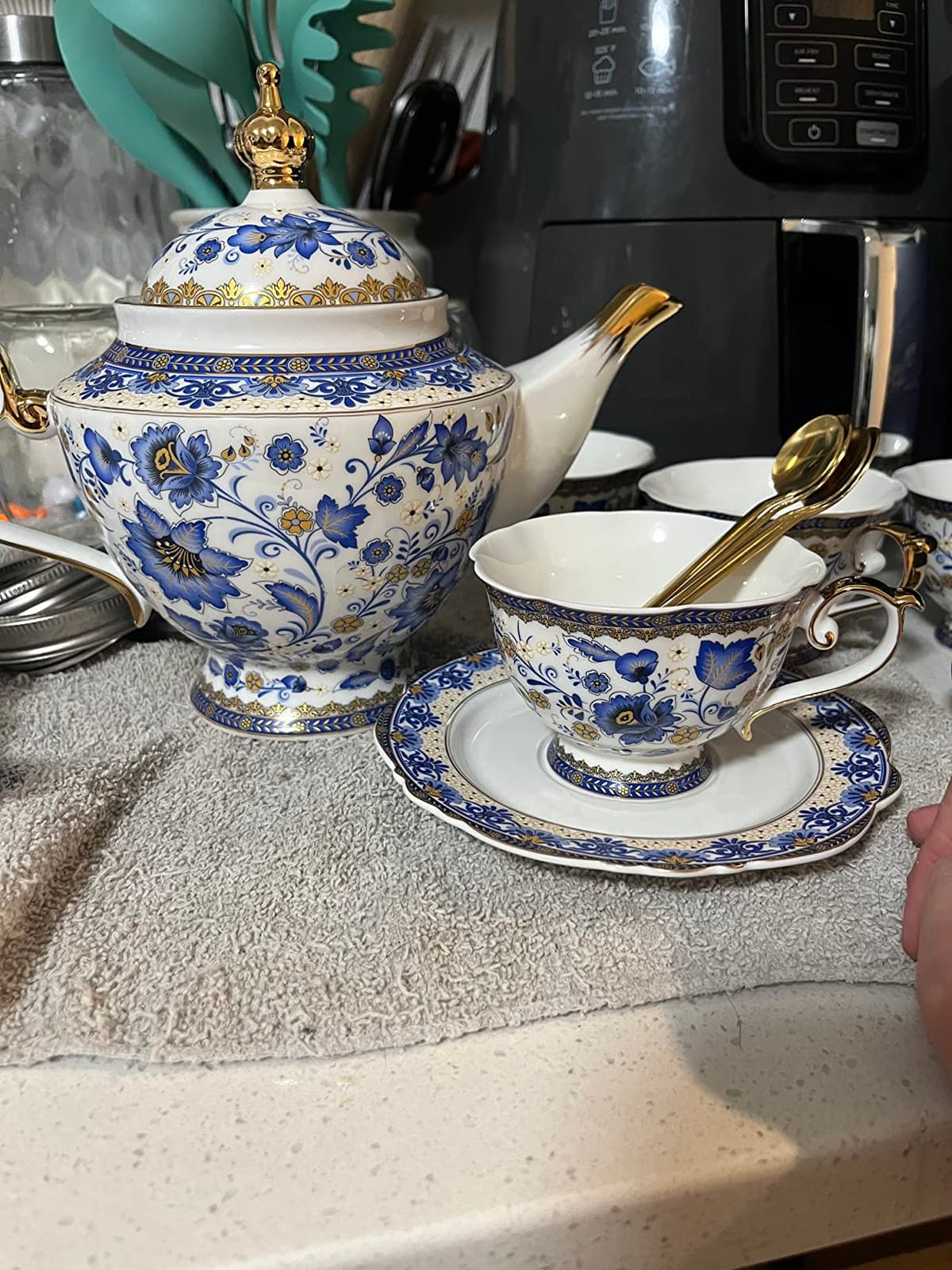 ACMLIFE Fine Bone China Tea Set, 13-Piece English Tea Set for Adults, Afternoon Tea Sets for Women Tea Party or Gift Giving, Pink and Gold customer photo 2