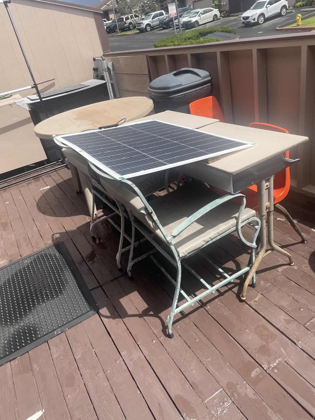 ECO-WORTHY 2pcs 130 Watt (260W) 18BB Flexible Solar Panels,25% High-Efficiency Waterproof Monocrystalline Lightweight Solar Panel for RV,Boats,Curved Surfaces,Roofs,Cabin customer photo 1