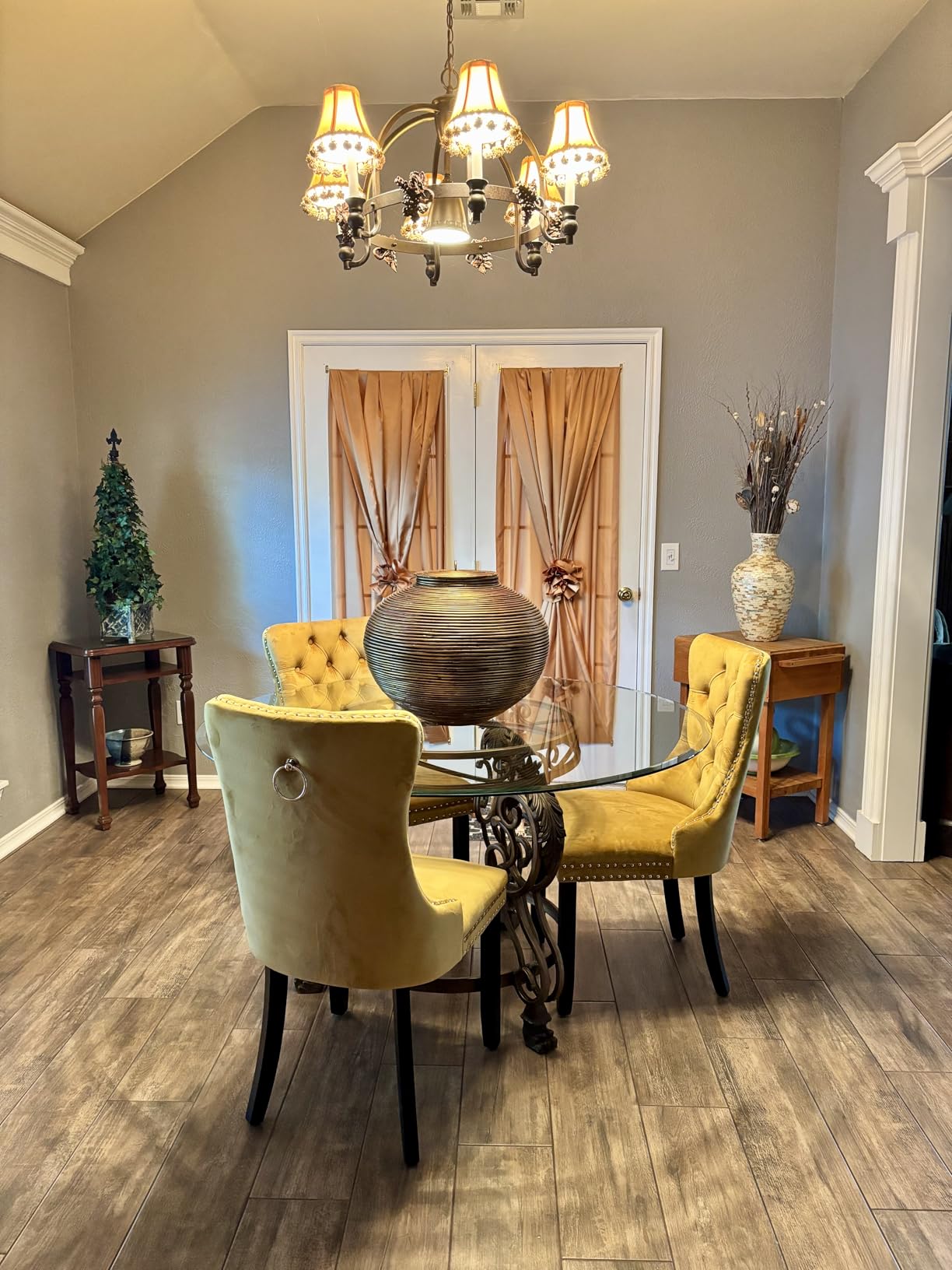 Velvet Upholstered Dining Chairs Set of 2, Modern Style Kitchen Side Chairs with Nailhead Trim and Gold Plated Leg, Metal Pulling Ring for Dining Room Living Room (Beige-Gold Plated Leg) customer photo 2