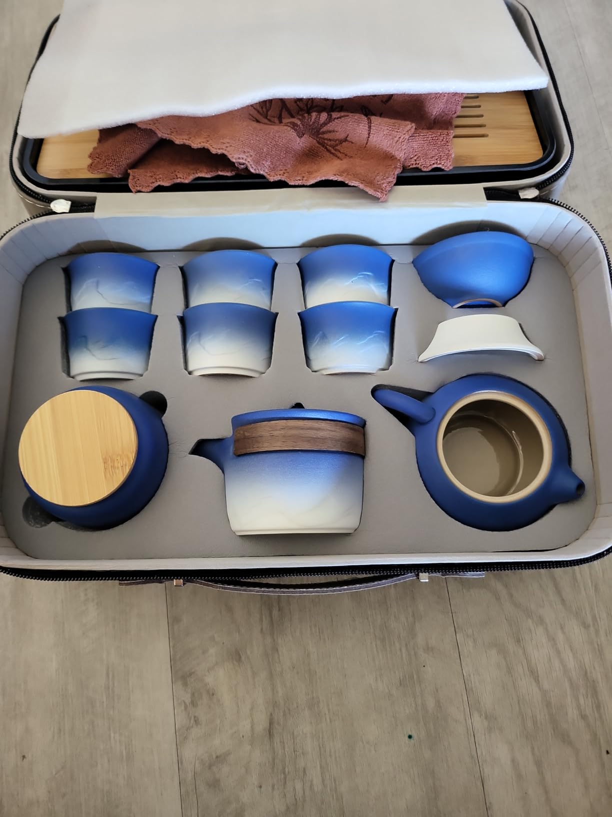 LURRIER Gongfu Tea Sets, Portable Ceramic Tea Set, Asian Tea Sets for Adult, Tea Gift Sets, Grey Leather Case, Portable Travel Bag, Home, Gifting, Outdoor and Office (White Jade Thousand Mile and Mountain) customer photo 1