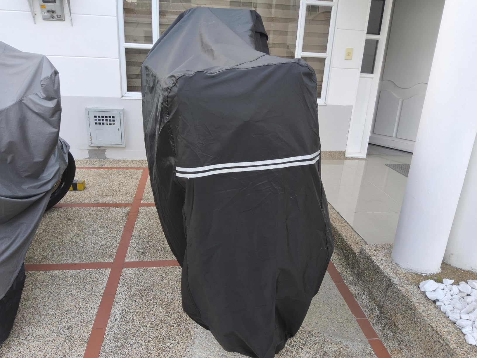 KEMIMOTO 420D Heavy Duty Waterproof Outdoor Motorcycle Cover Side Top Box | Fit Adventure Fit For R1250 GS Tenere 700 KLR 650 Africa Twin 1290 Super Adventure Transalp All Weather Windproof Buckle customer photo 1