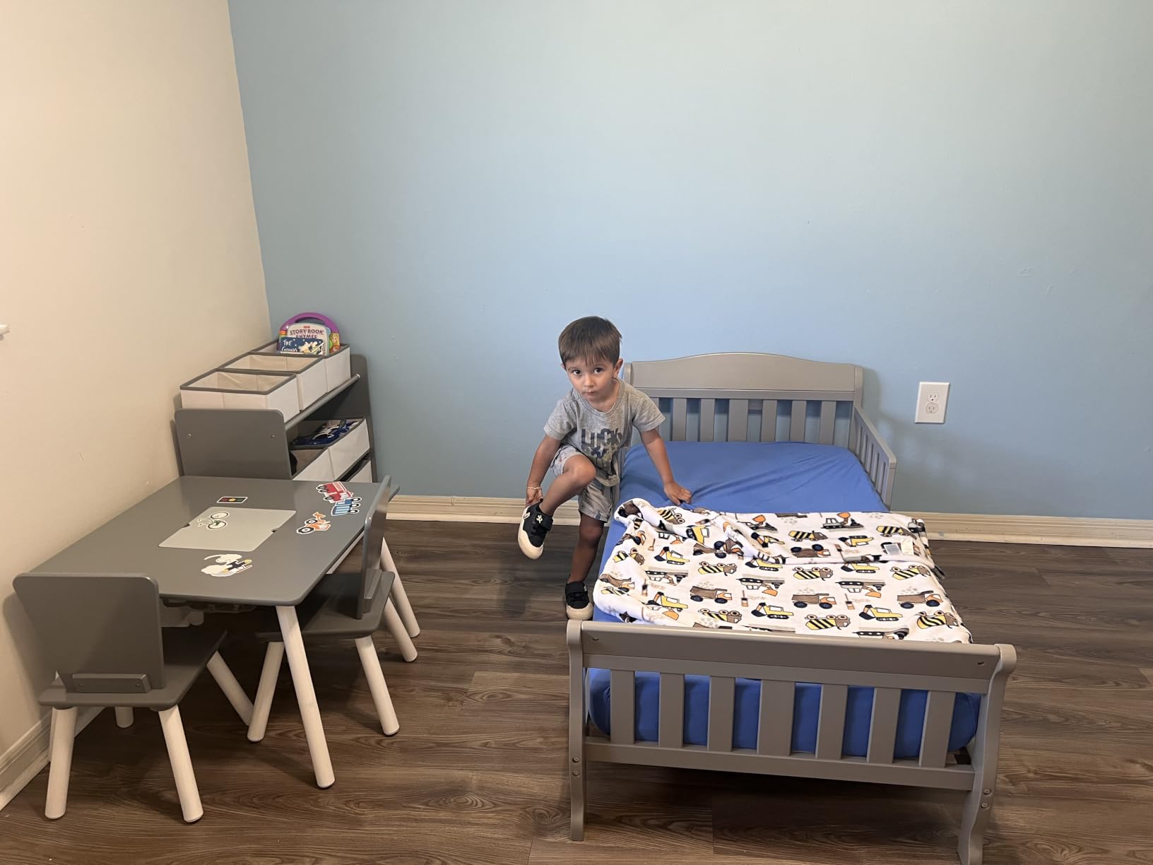 Delta Children 4-Piece Toddler Playroom Set, Grey/White & Canton Toddler Bed, Greenguard Gold Certified, Grey customer photo 1