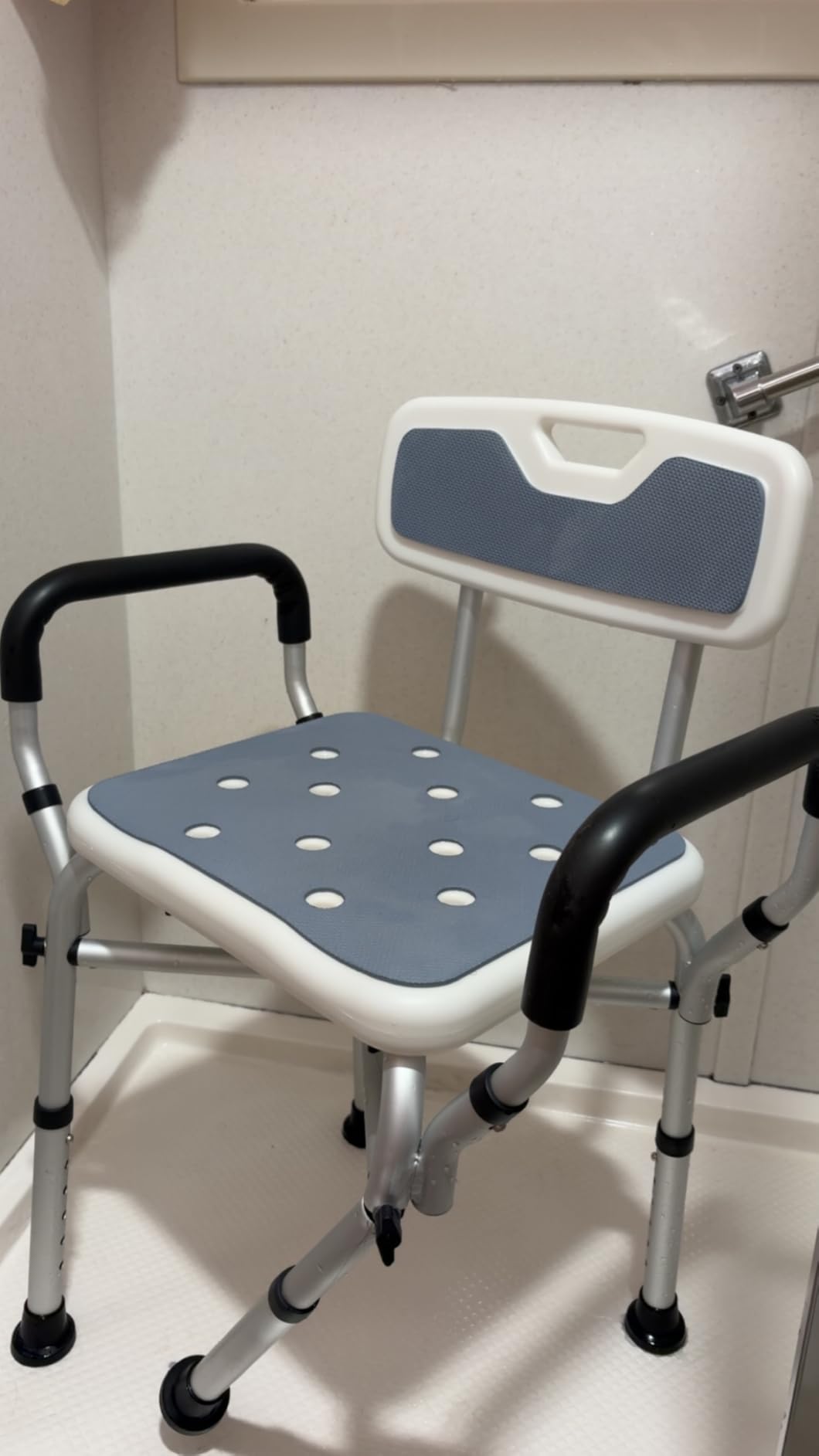 VFAUOSIT Shower Chair with Removable Arms and Back, 550 lb Adjustable Seat customer photo 1